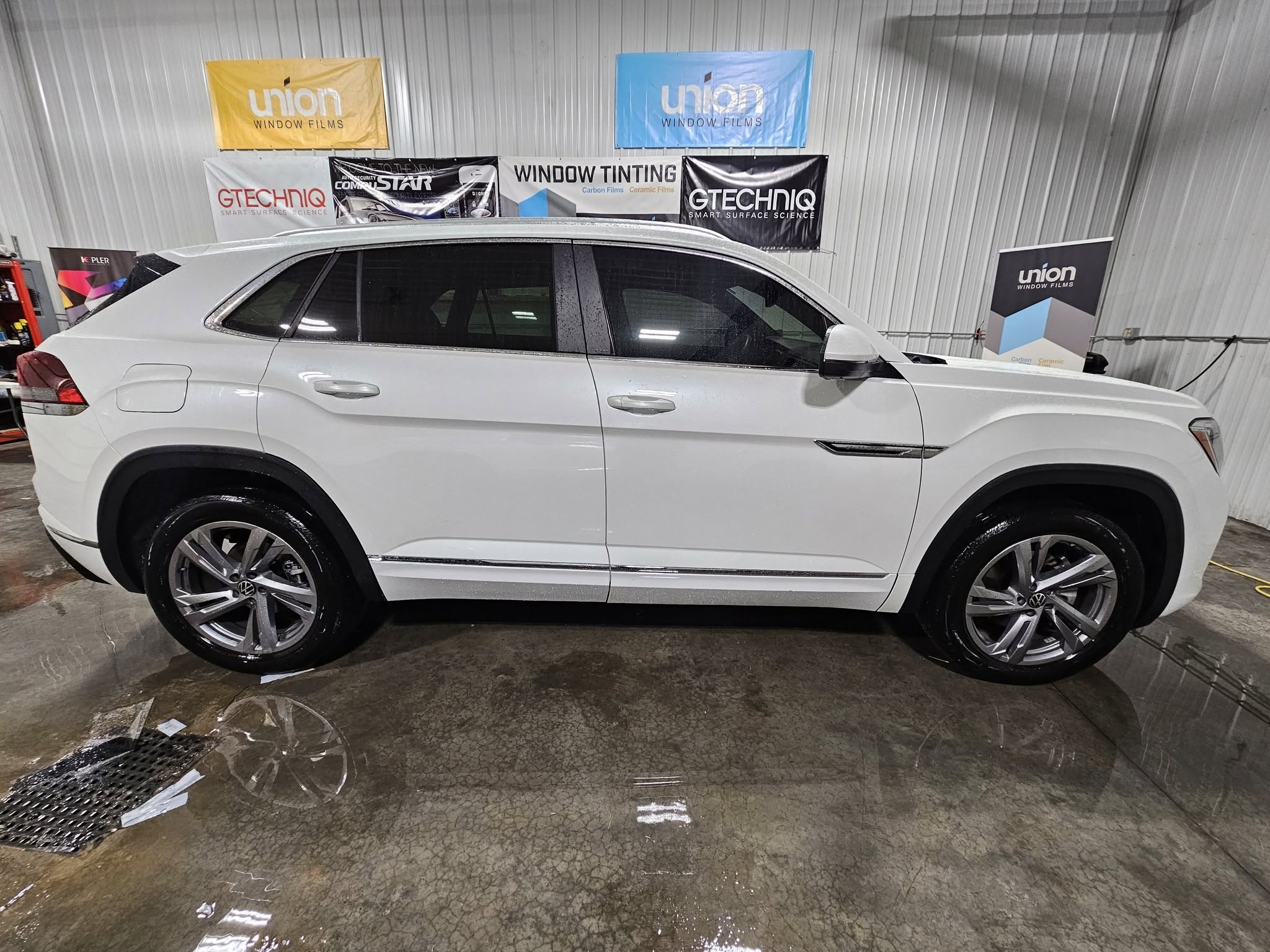 G&J Window Tinting & Auto Restyling, LLC 427 20th St NW, Cedar Rapids Iowa 52405