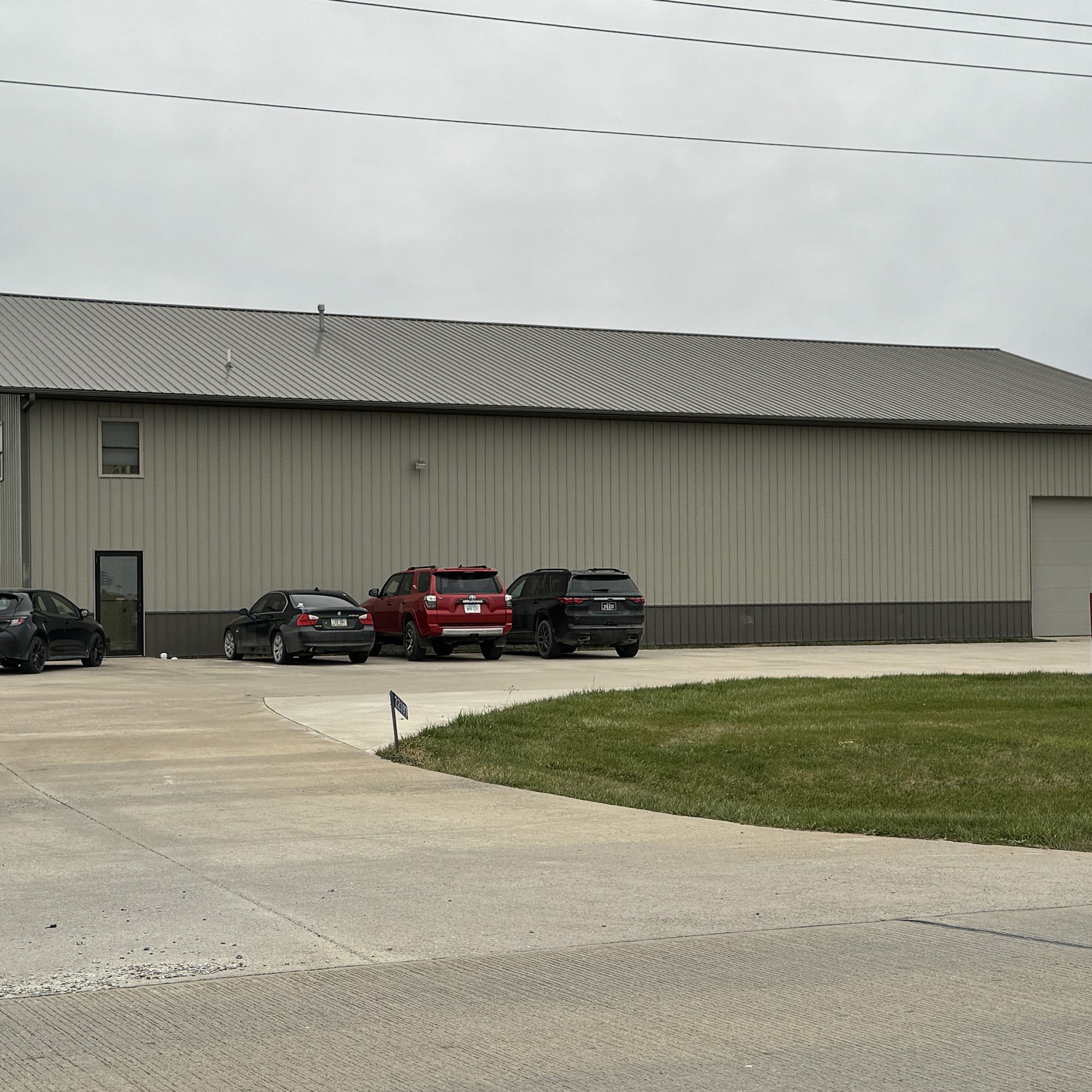 Shark Fin Shears 22197 230th Ave, Centerville Iowa 52544
