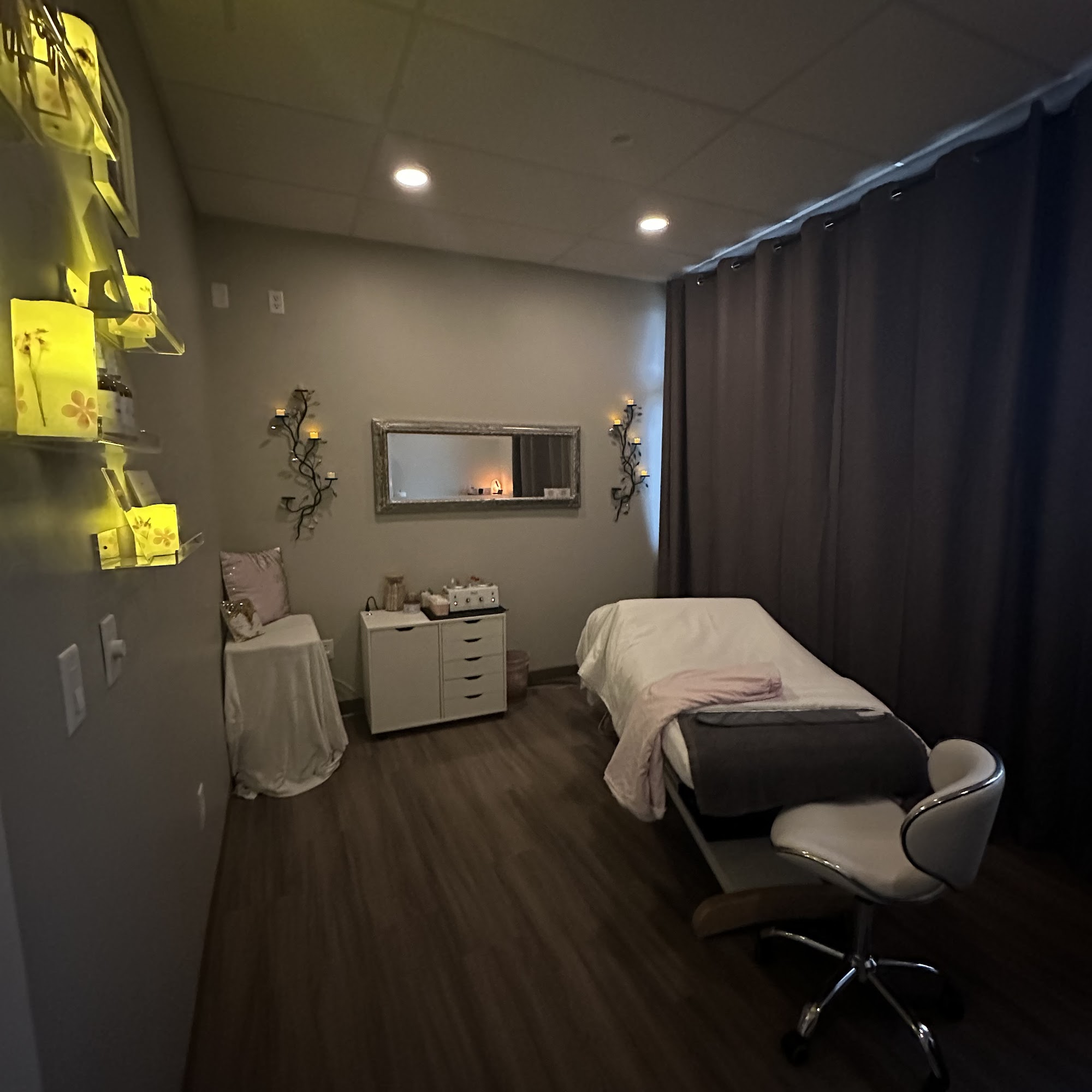 ReNew You Spa and Suites 1349 NW 121st St Suite 300, Clive Iowa 50325