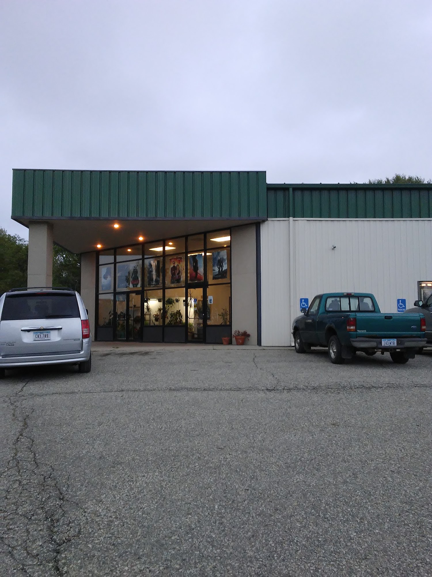 Crawford County Cinema IV Denison