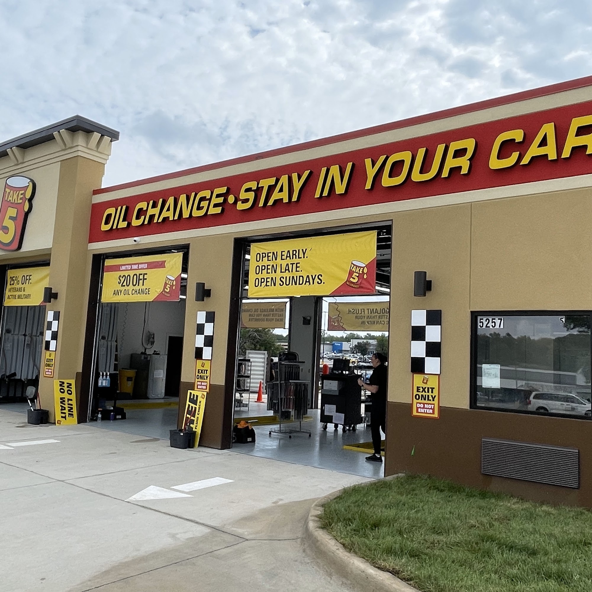 Take 5 Oil Change