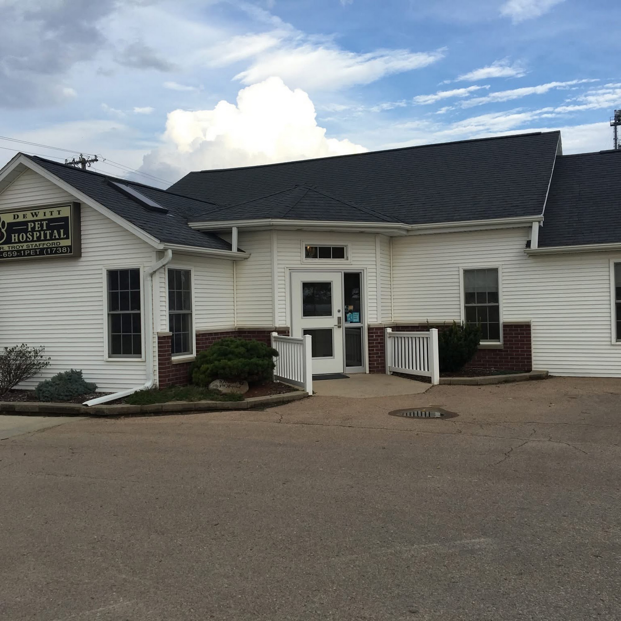 Dewitt Pet Hospital DeWitt