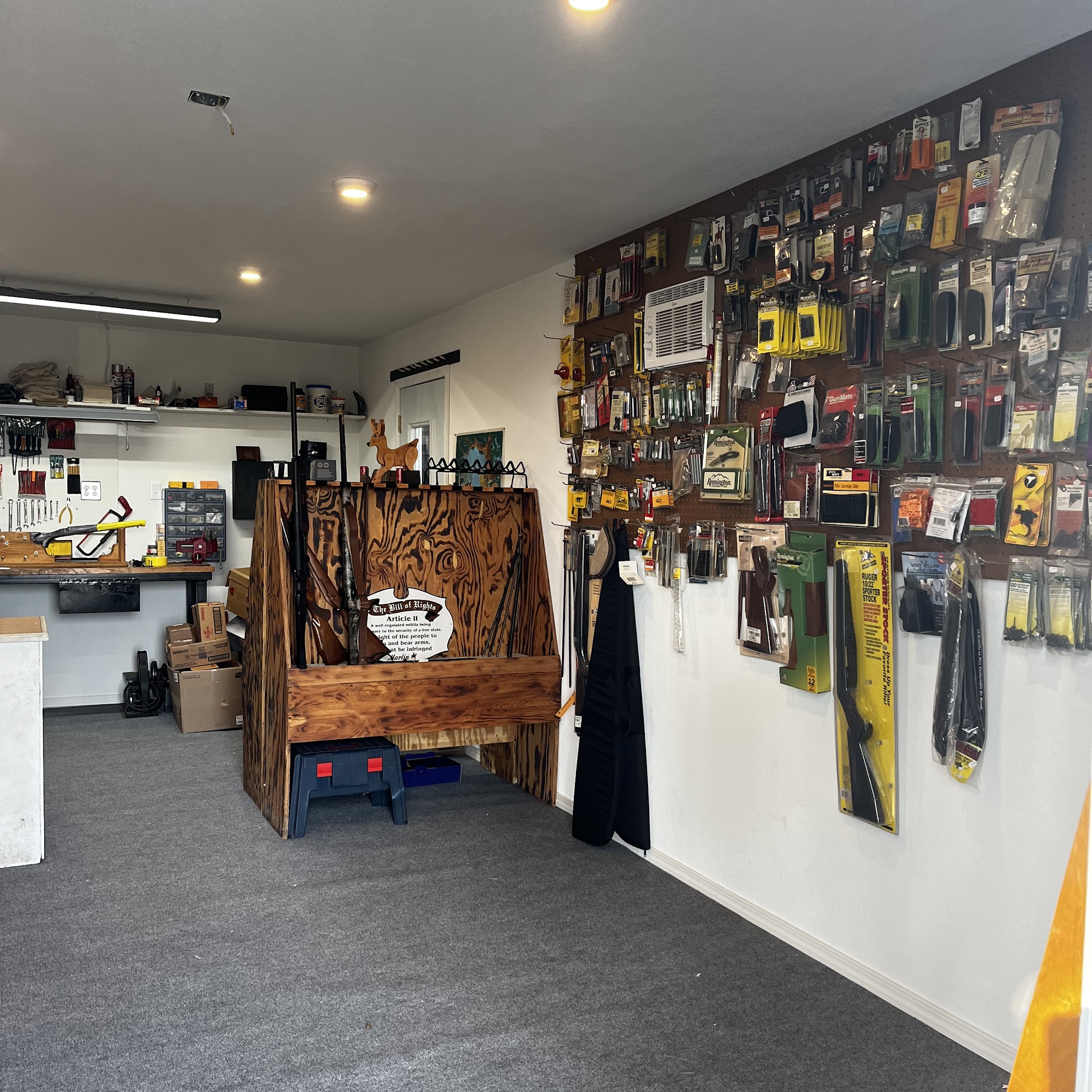 Simmons Gun & Repair Donnellson