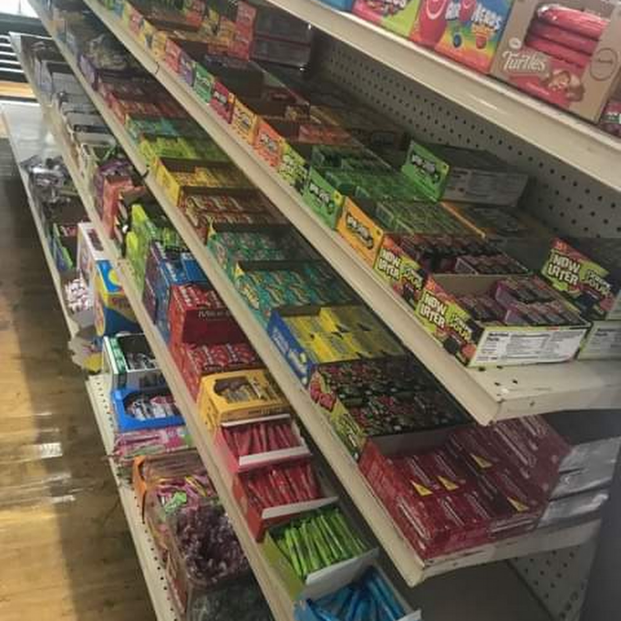 Central Grocery & Beauty Supply& Smoke Shop Dubuque