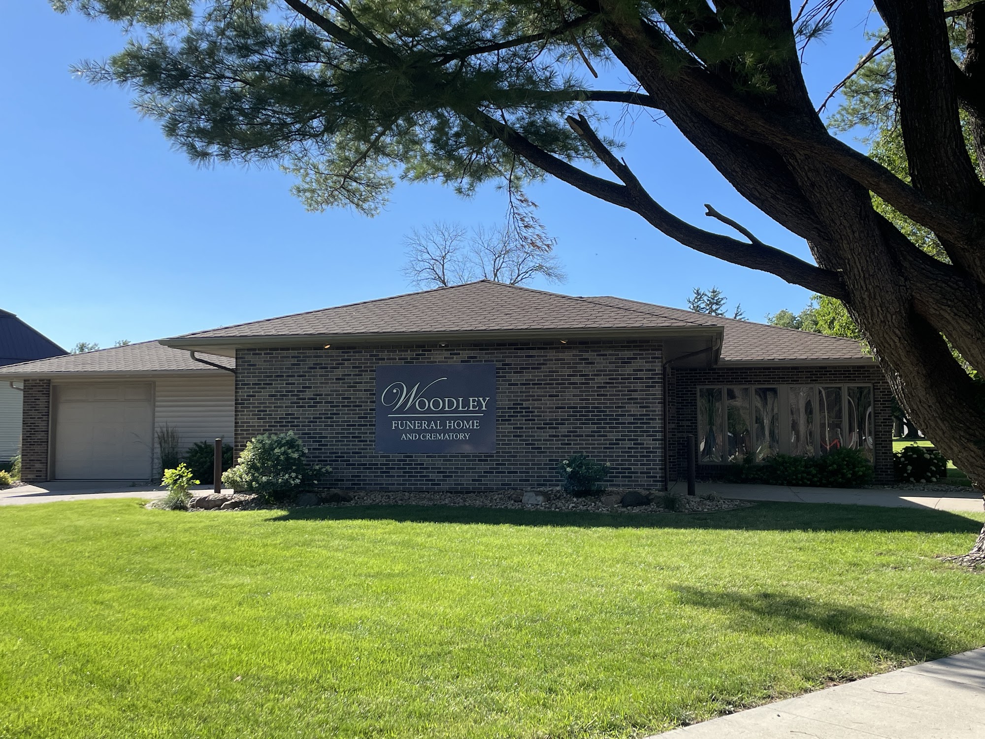 Woodley Funeral Home and Crematory - Dumont Dumont