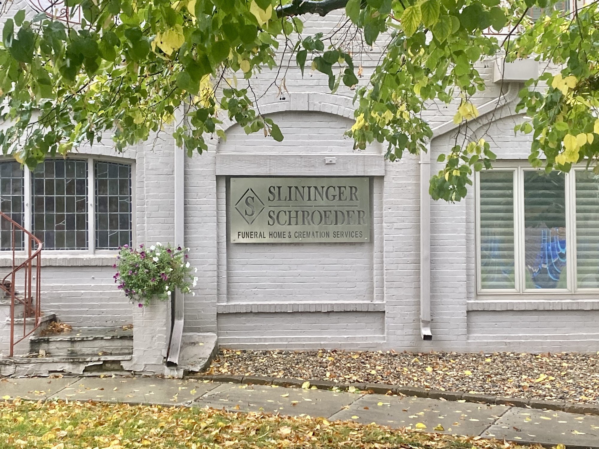 SLININGER-SCHROEDER FUNERAL HOME - Jefferson IA - Hours, Directions ...