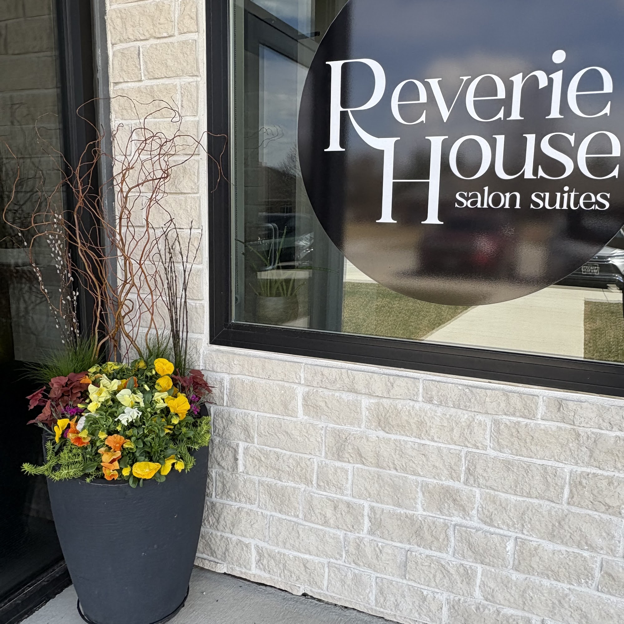 Reverie House Salon Suites 5519 NW 88th St, Johnston Iowa 50131