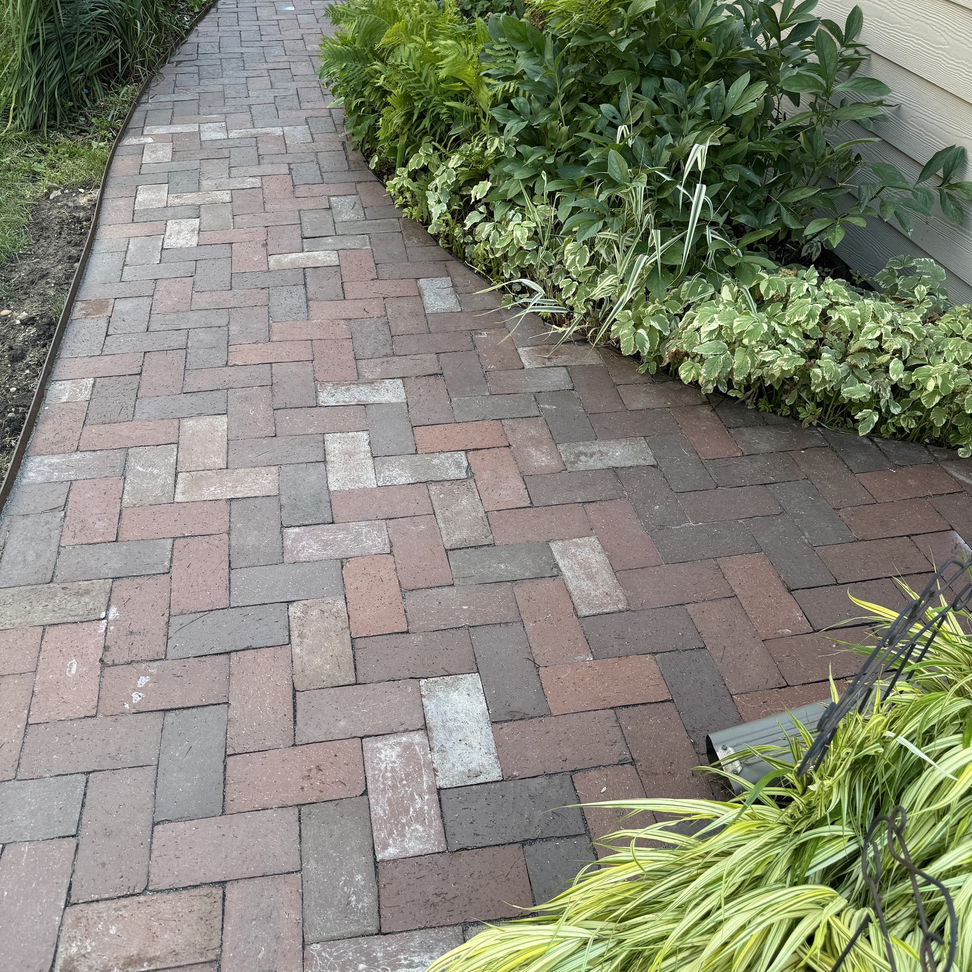 Mr2 Services, Inc. 9847 SE 56th Ave #2260, Runnells Iowa 50237