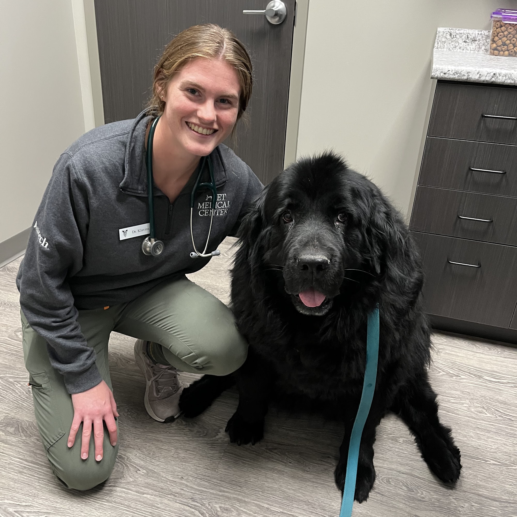 Pet Medical Center of Urbandale Urbandale