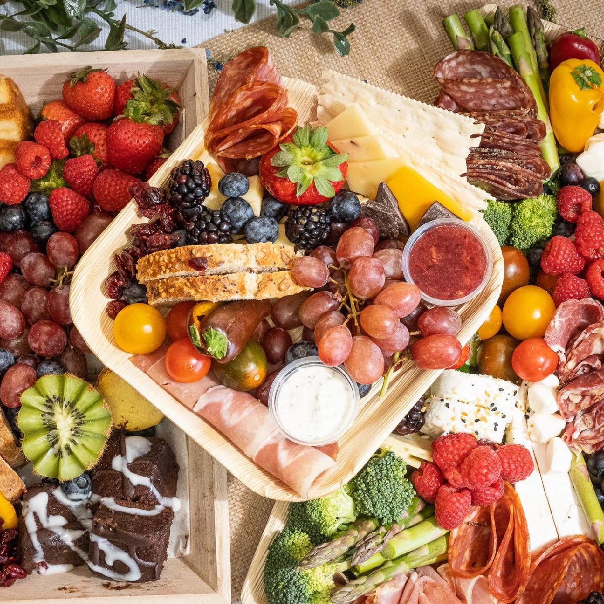 Graze Craze Charcuterie Boards & Boxes 3816 100th St, Urbandale, IA 50322