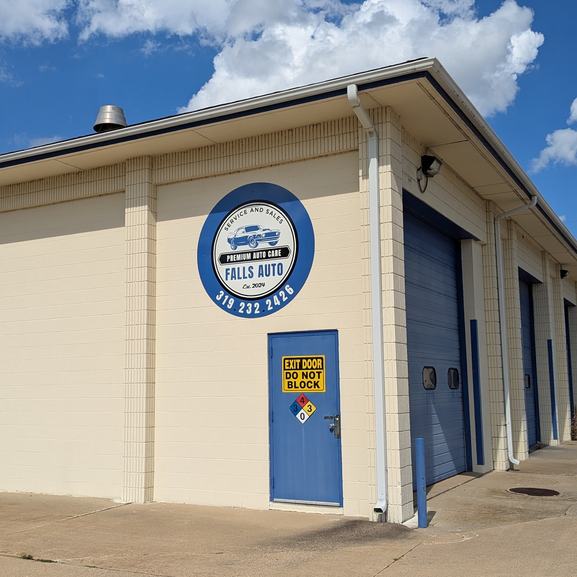 Falls Auto Waterloo