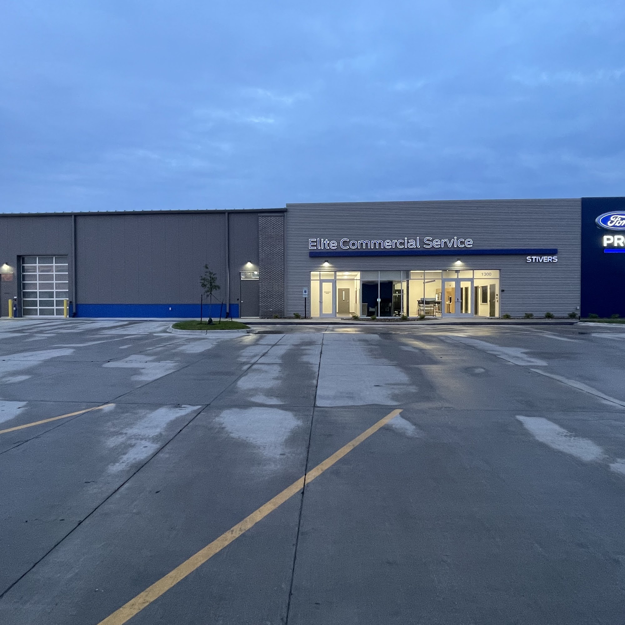 Stivers Ford PRO Elite Commercial Service Center