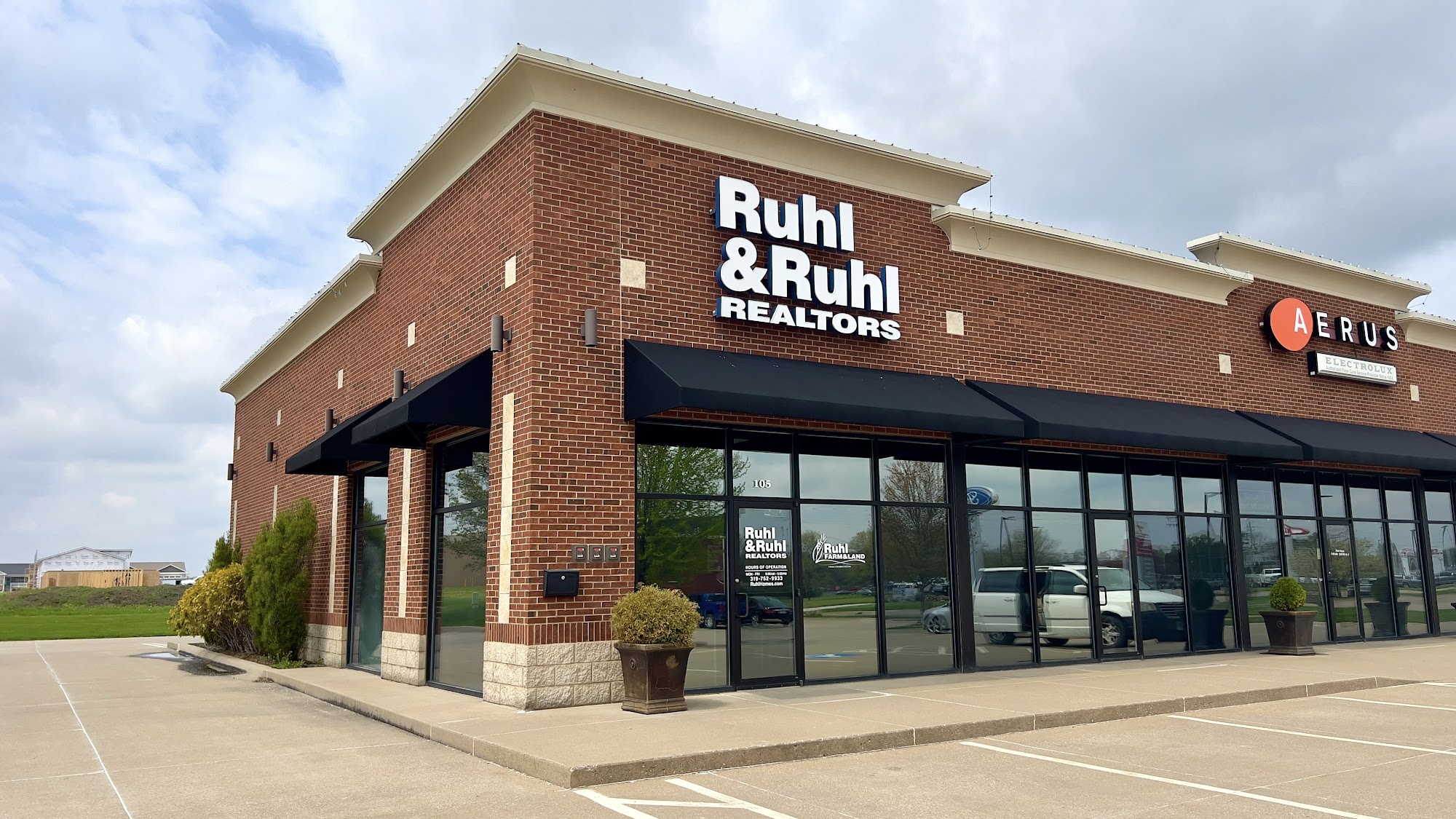 Ruhl&Ruhl Realtors, Burlington Office West Burlington
