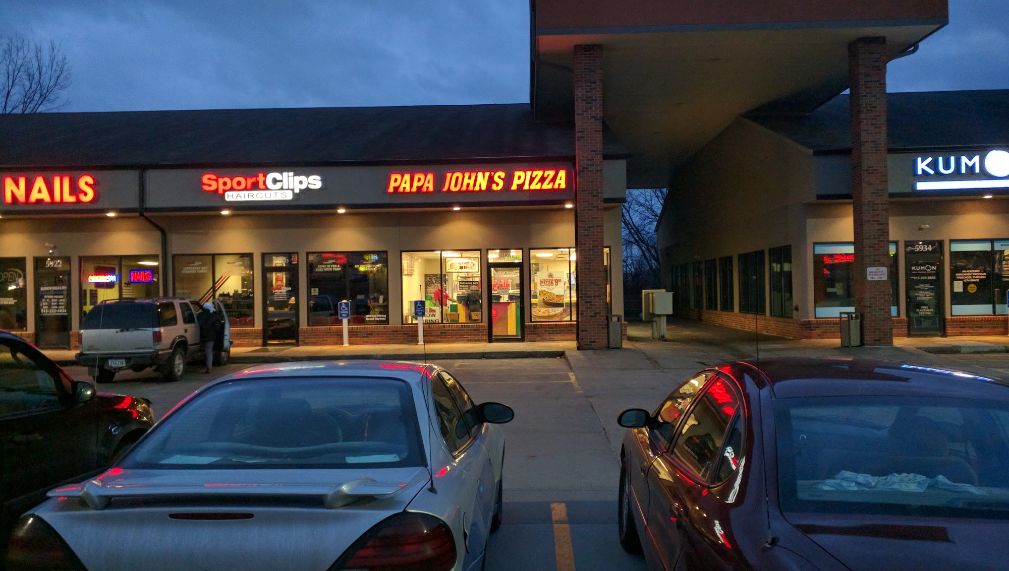 Papa Johns Pizza West Des Moines