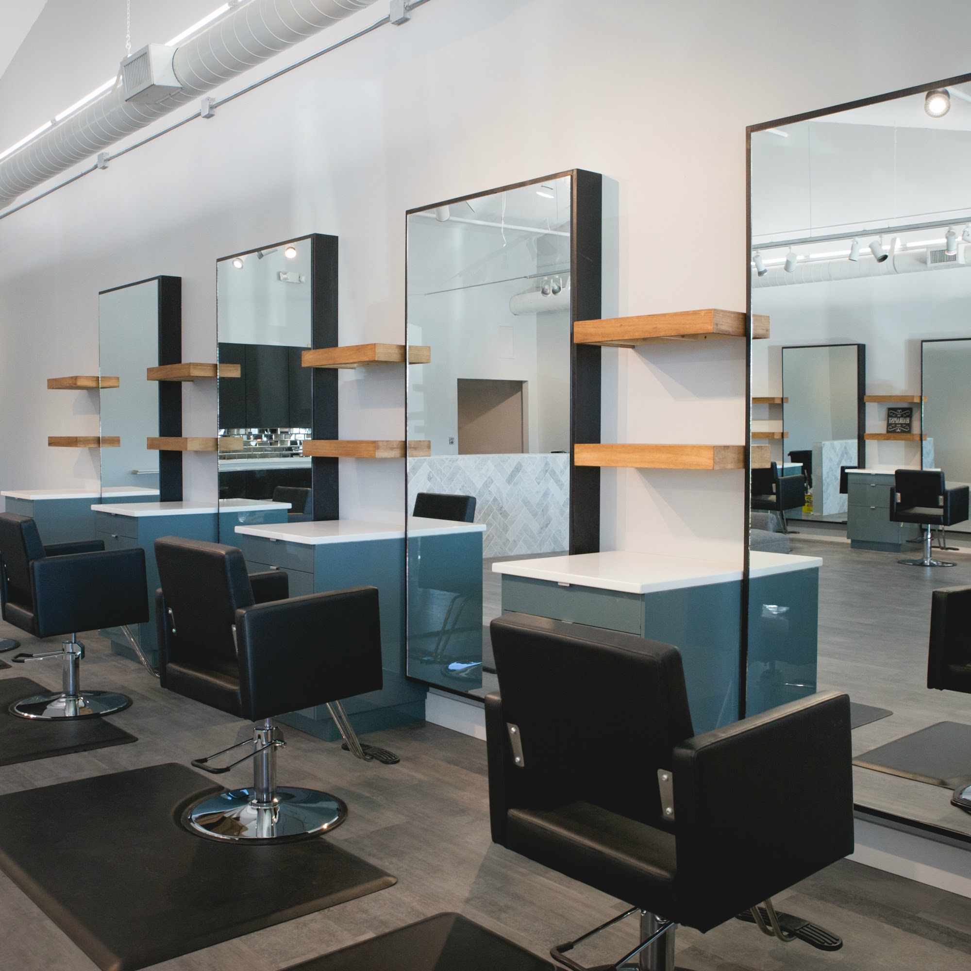 Salon Muse 2020 Grand Ave Suite 800, West Des Moines Iowa 50265