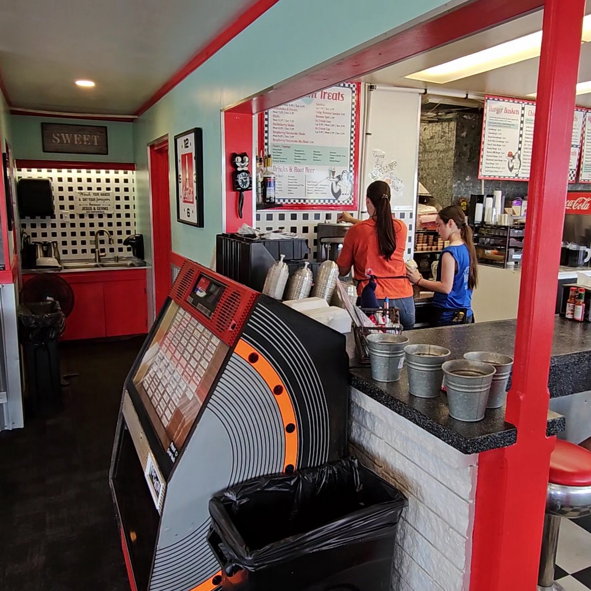 Frostop Drive In Ashton