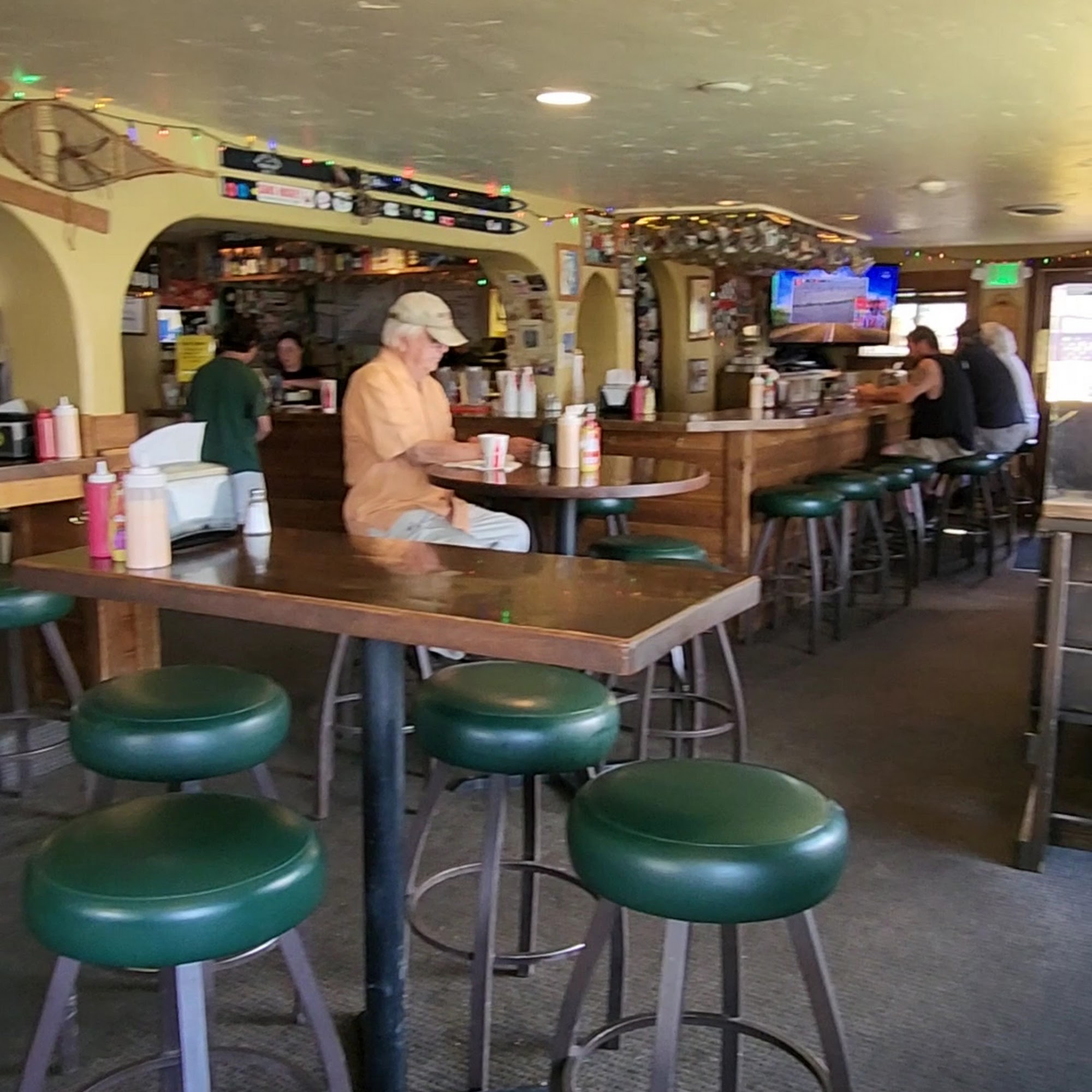 Lefty's Bar & Grill Ketchum