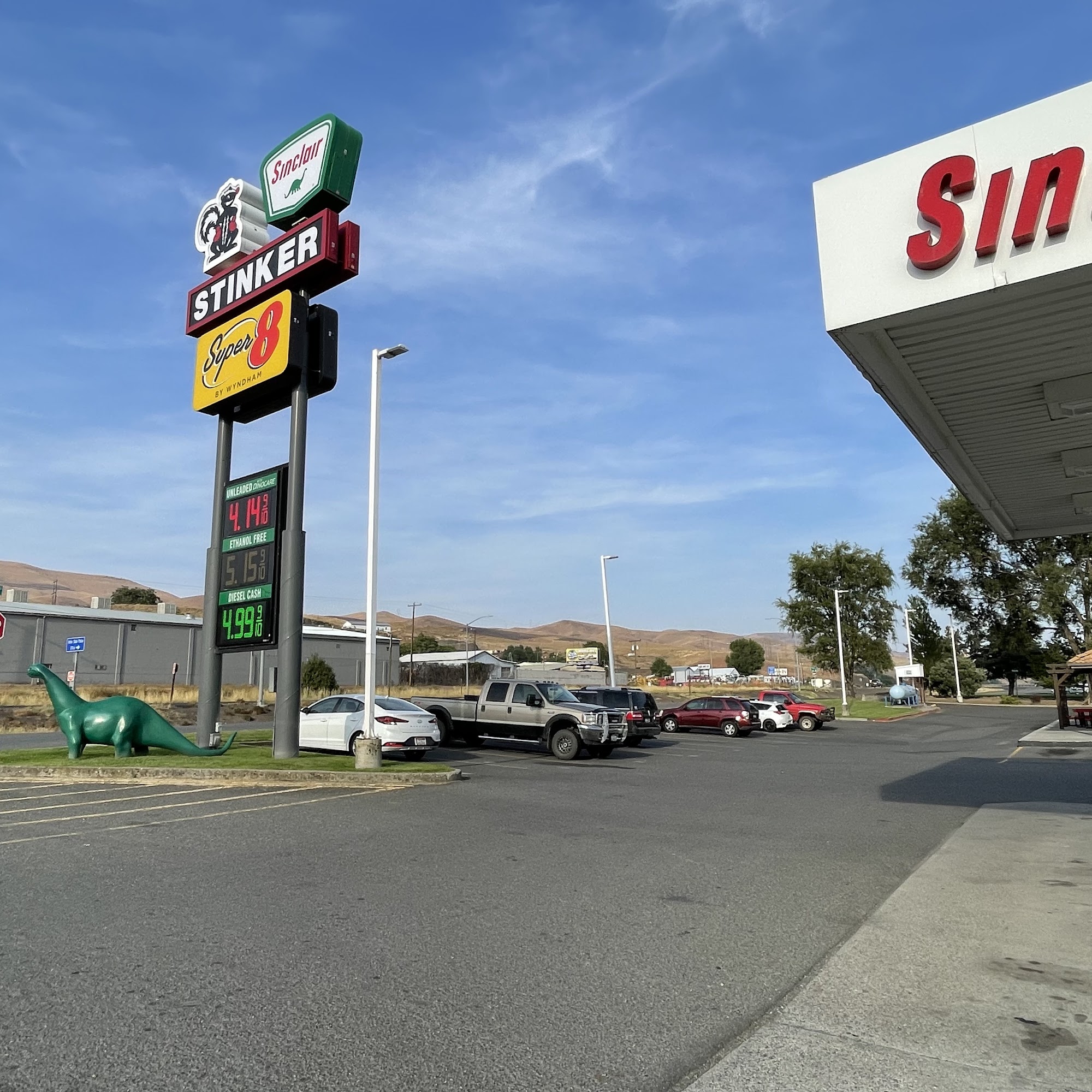 Sinclair Gas Station