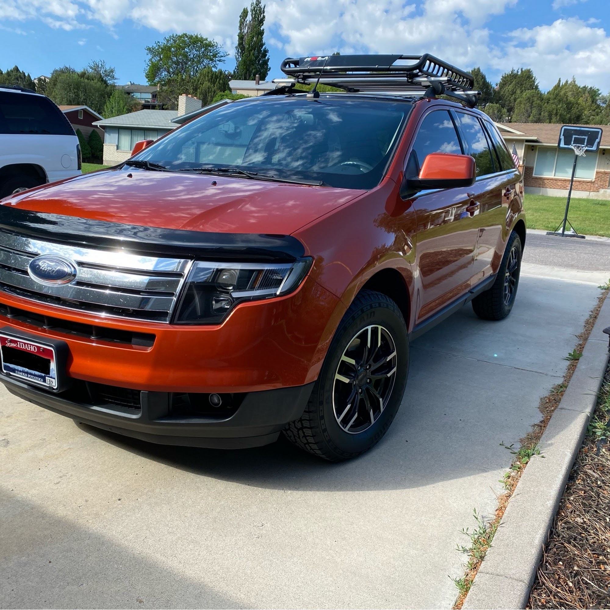 Black Mirror Detailing