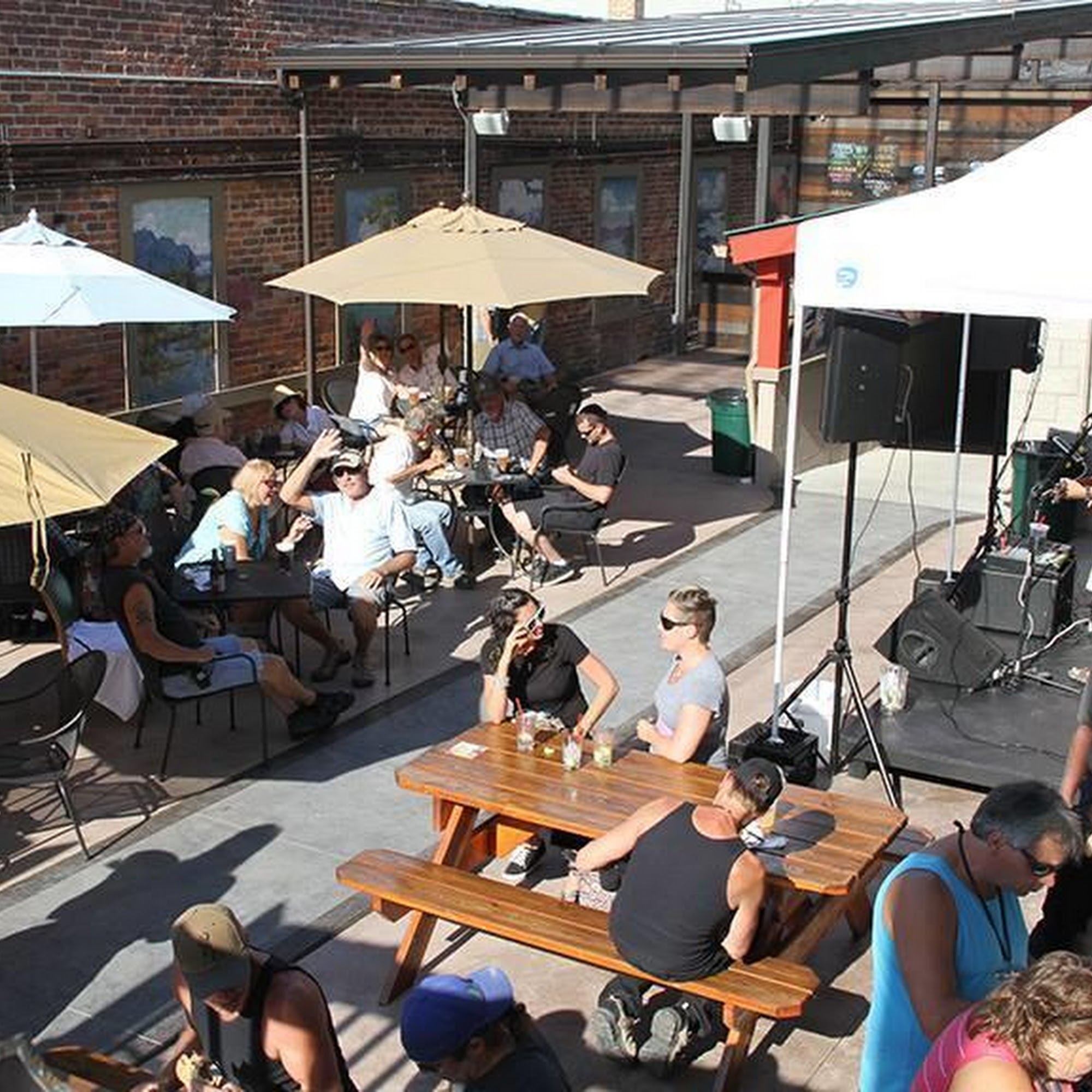 219 Lounge Sandpoint