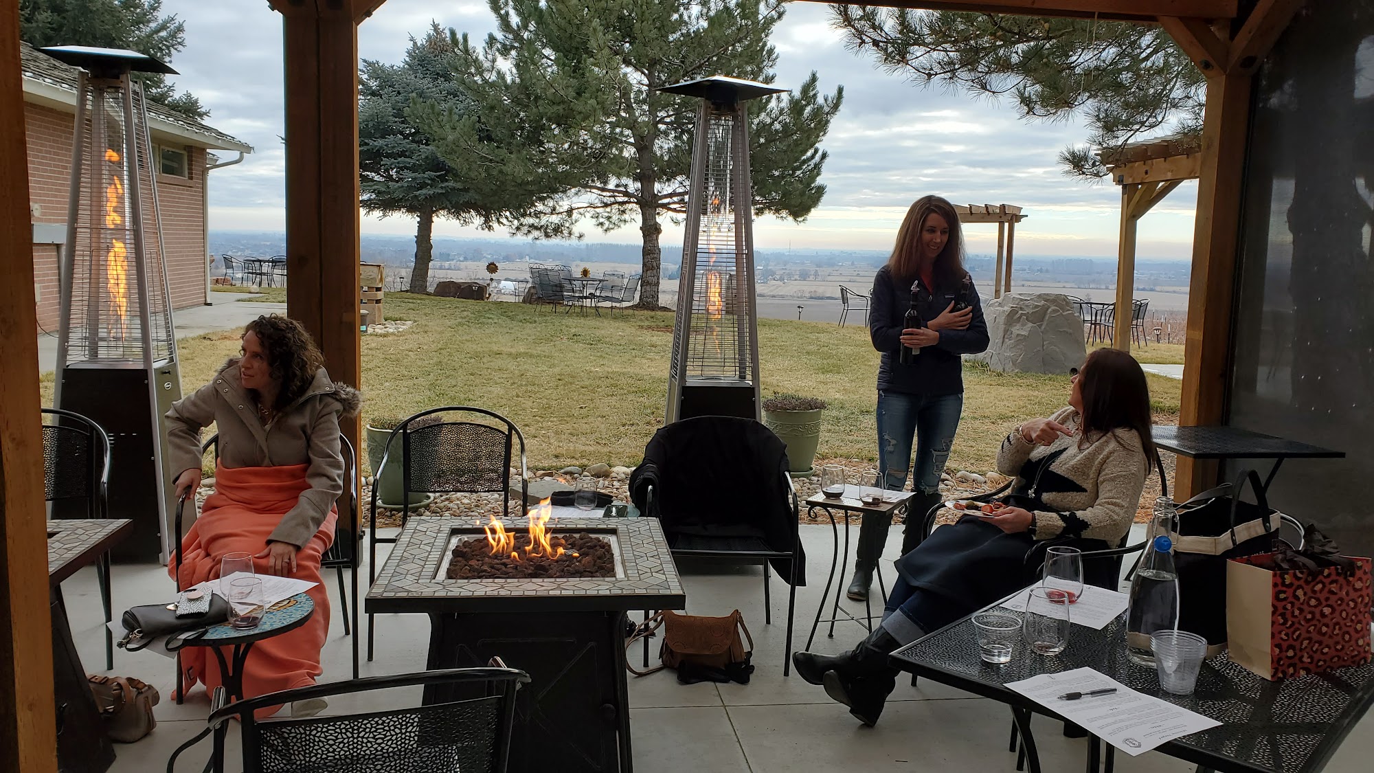 Sol Invictus Vineyard Menu