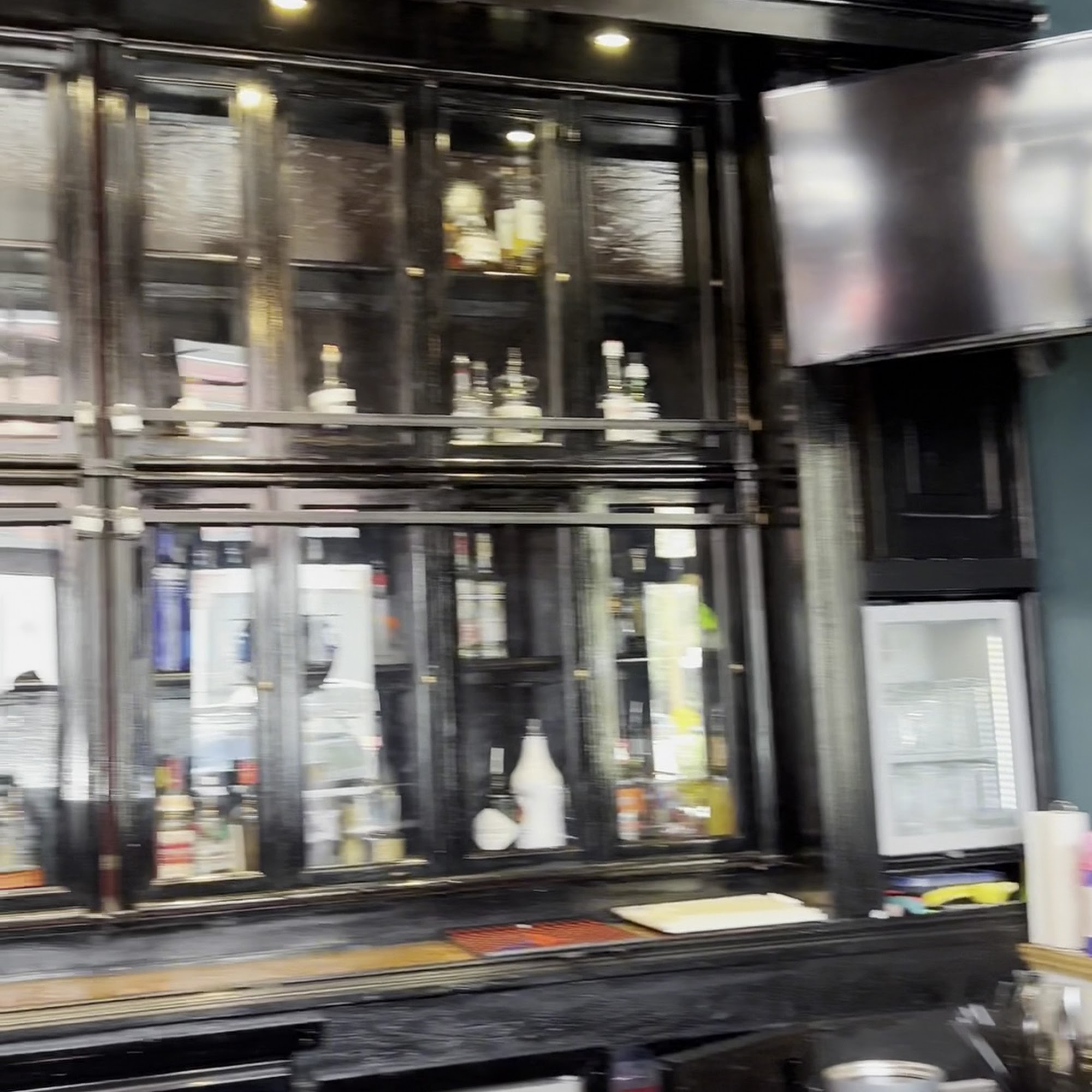 6th & Cedar Espresso Bar & Saloon Wallace