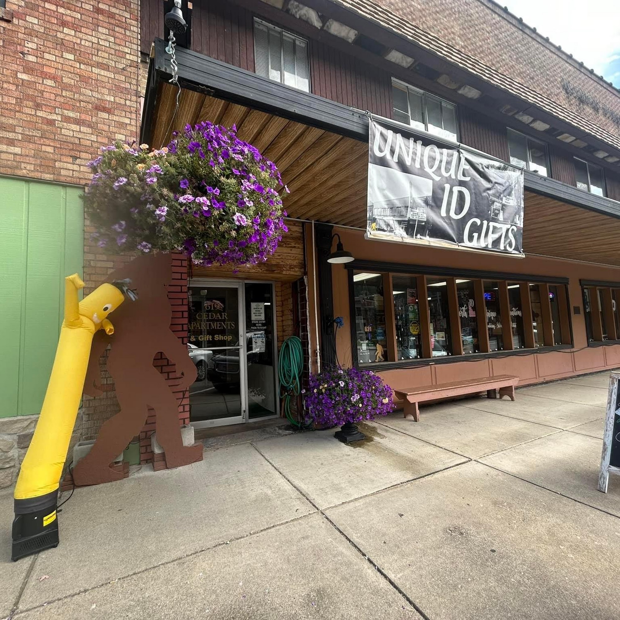 North ID Unique Creations Wallace