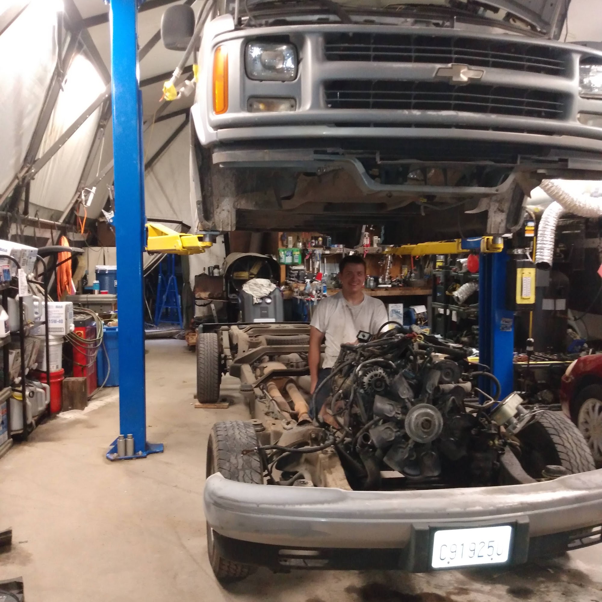 Brawny mechanics White Bird