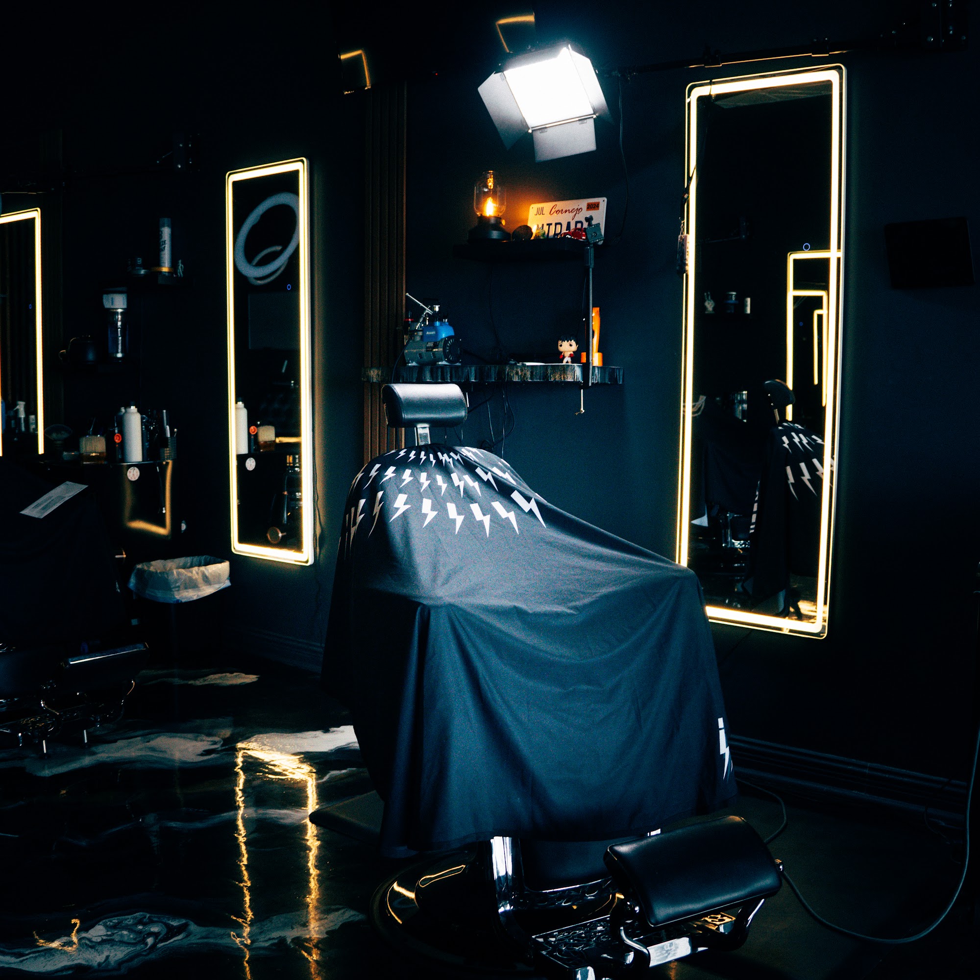 LUXE BARBERSHOP
