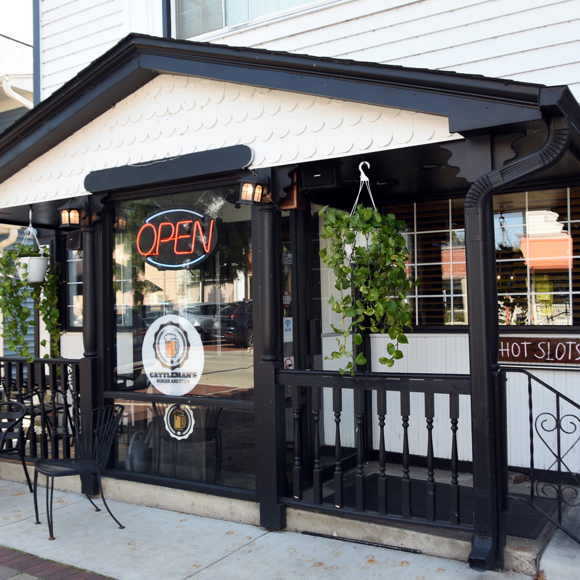 Cattleman's Burger and Brew Algonquin