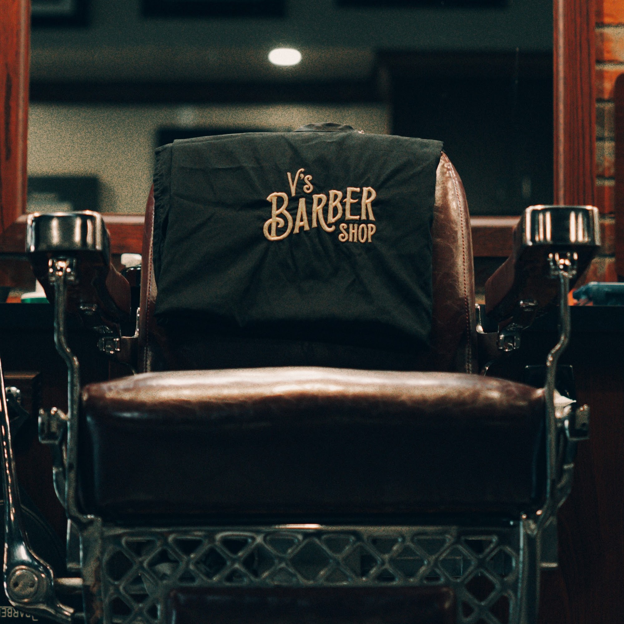 V's Barbershop Algonquin Commons
