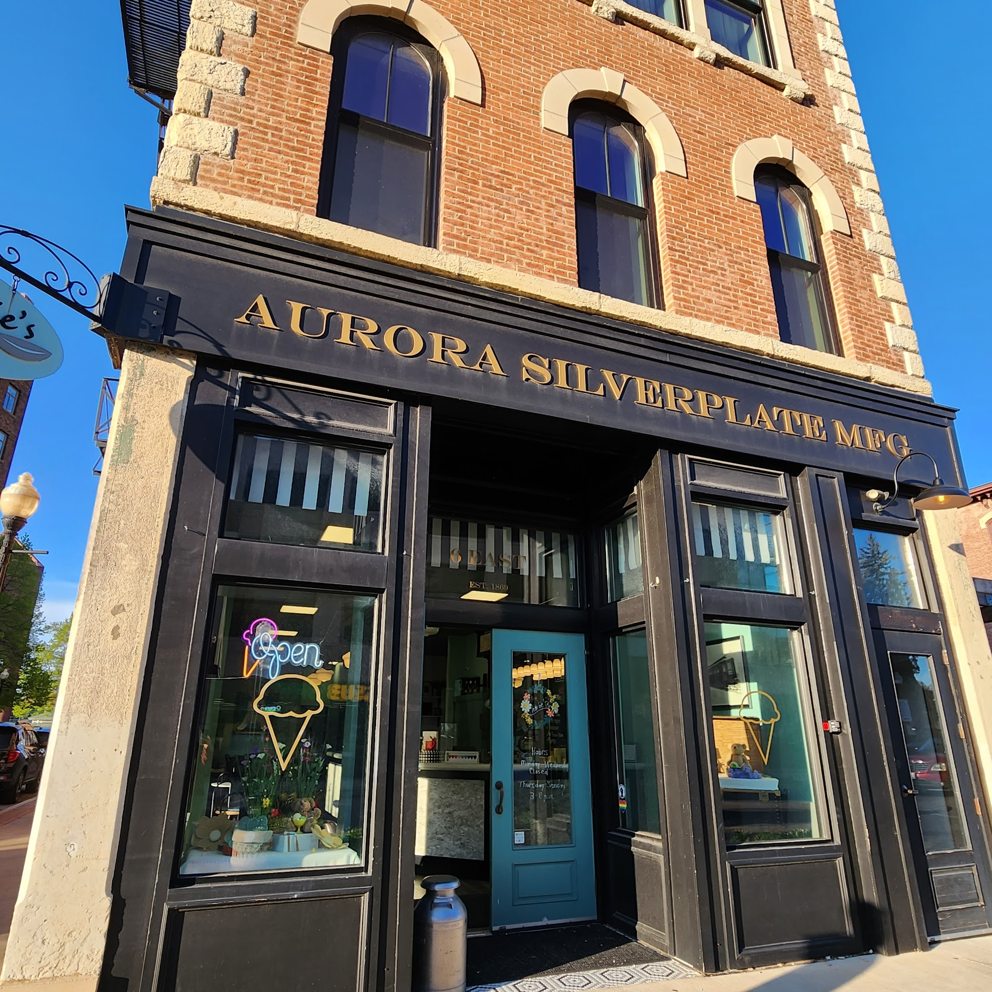 Charlie's Creamery Aurora