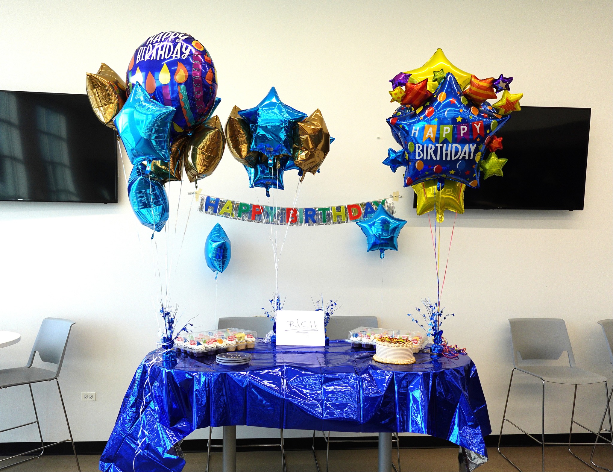 Platinum Converting 1560 W Stearns Rd, Bartlett Illinois 60103