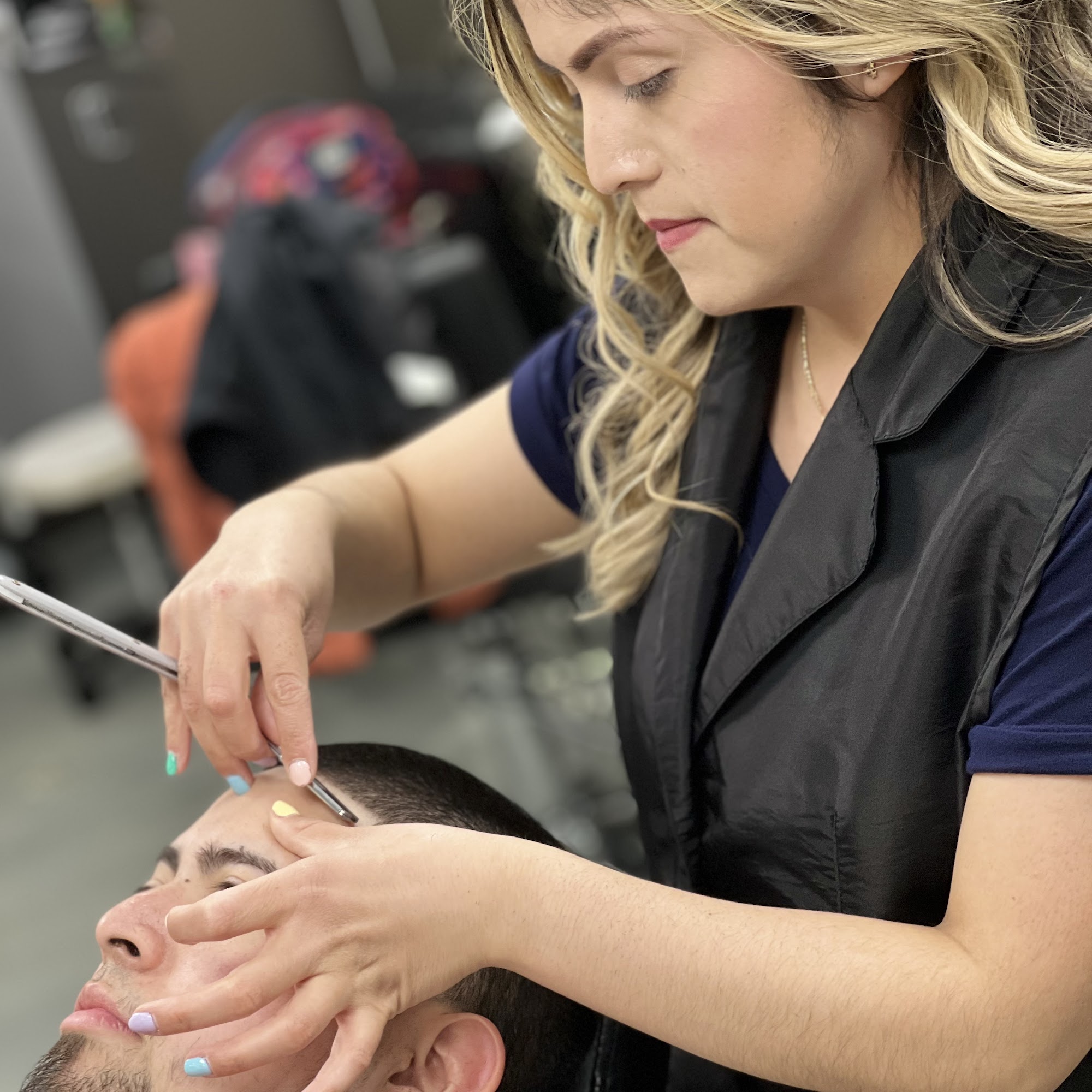 Kari's Kutz Barber Shop 1215 W Irving Park Rd, Bensenville Illinois 60106