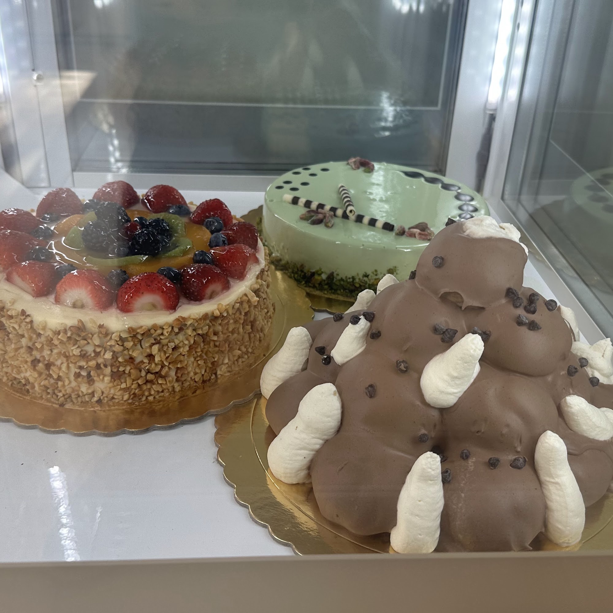 Dolce V Bakery & Gelato Bloomingdale