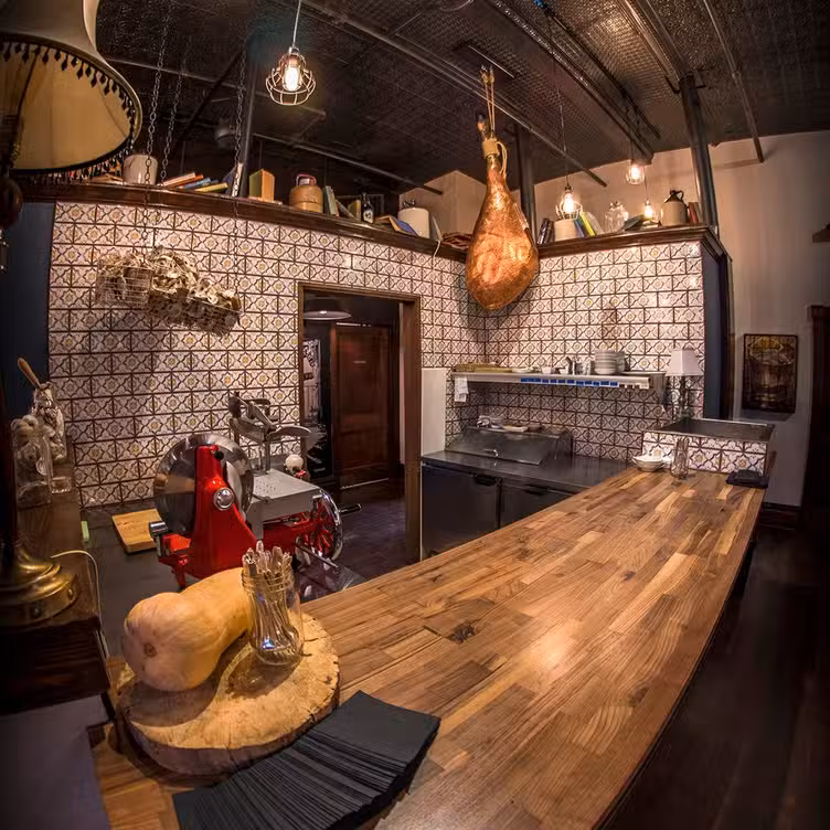 Photo credit: opentable