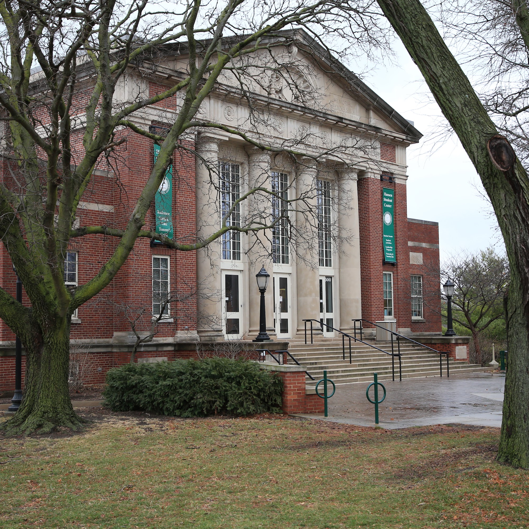 Hansen Student Center