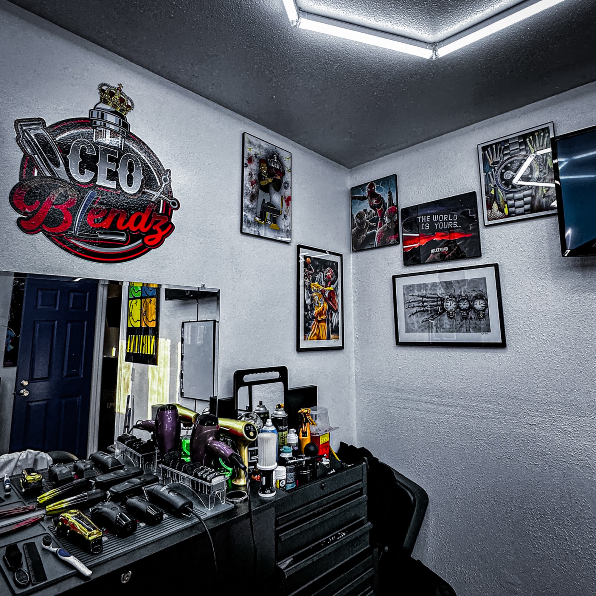 CEO BLENDZ 1116 E Lafayette St, Bloomington Illinois 61701