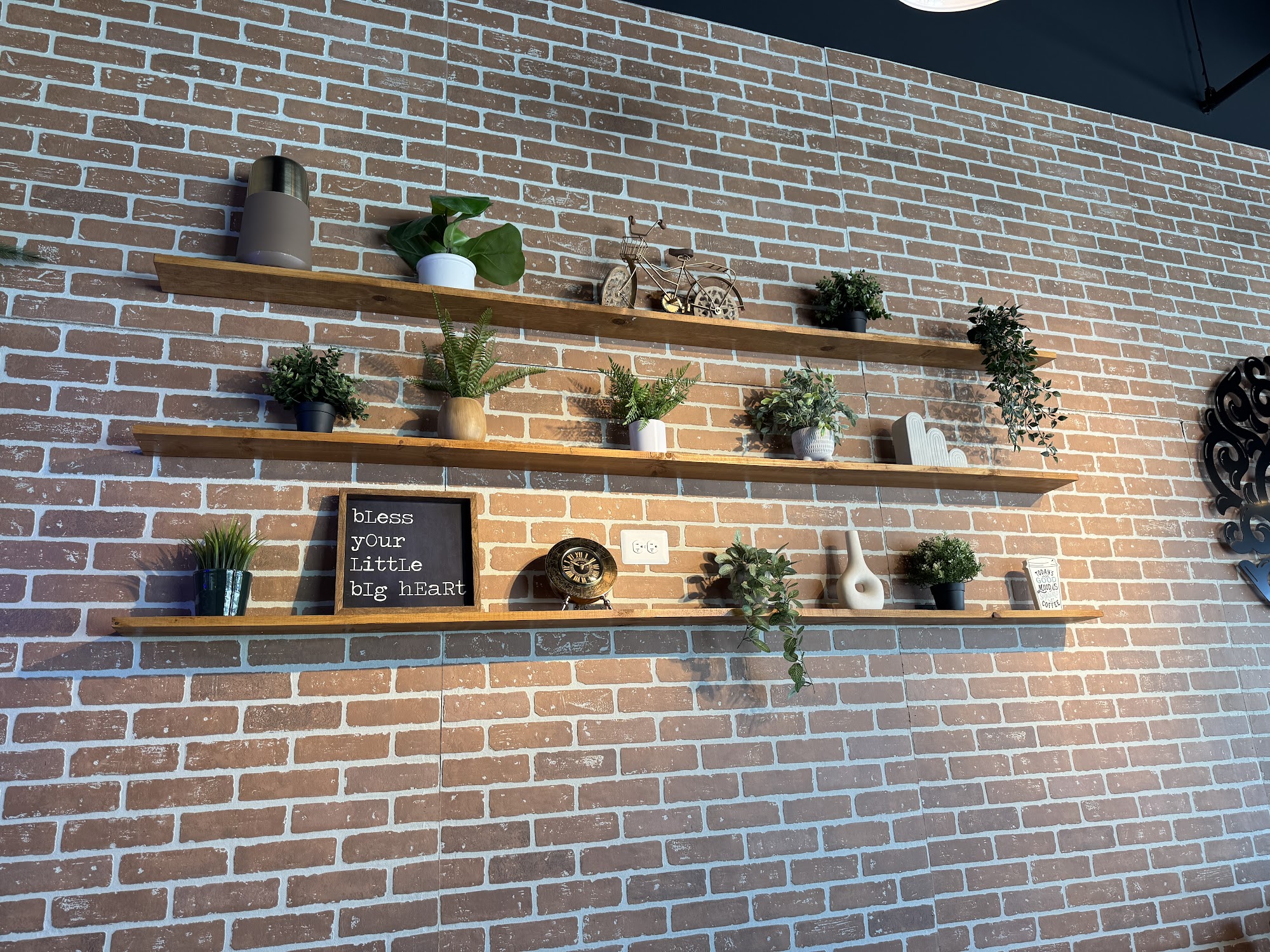 Vannie's House Bolingbrook