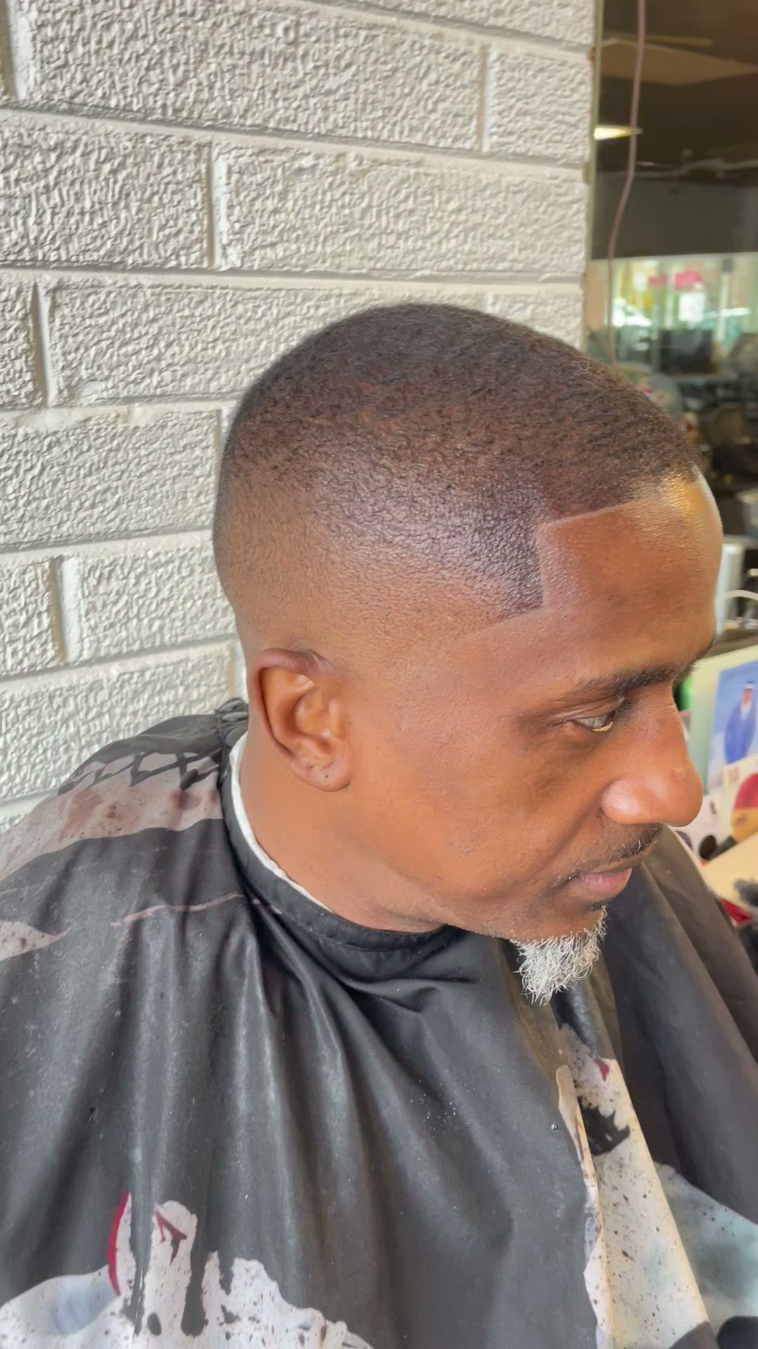 Hair Dreams Beauty and Barber Salon 1919 Roosevelt Rd, Broadview Illinois 60155