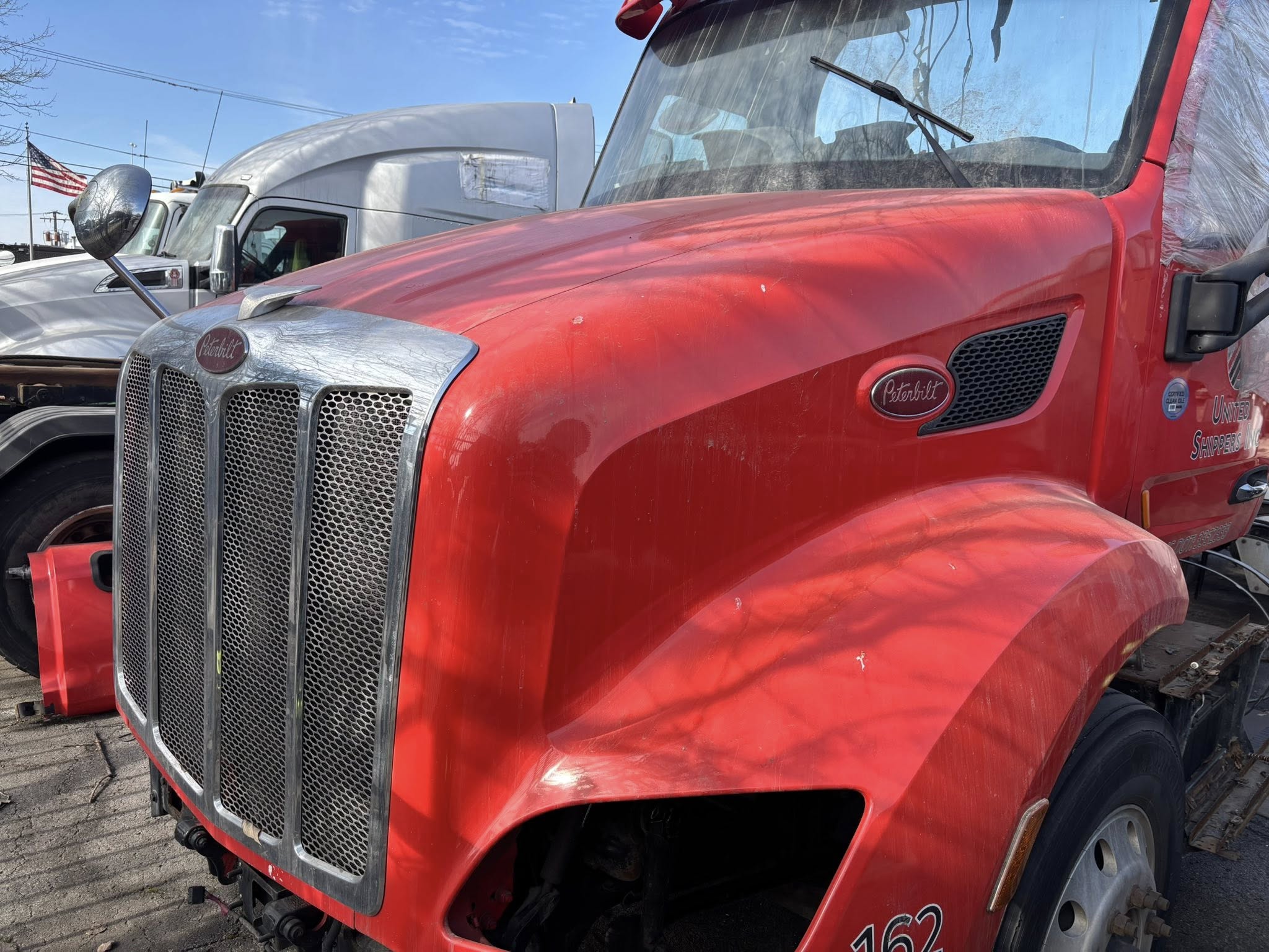 A & T Trucking Co Broadview