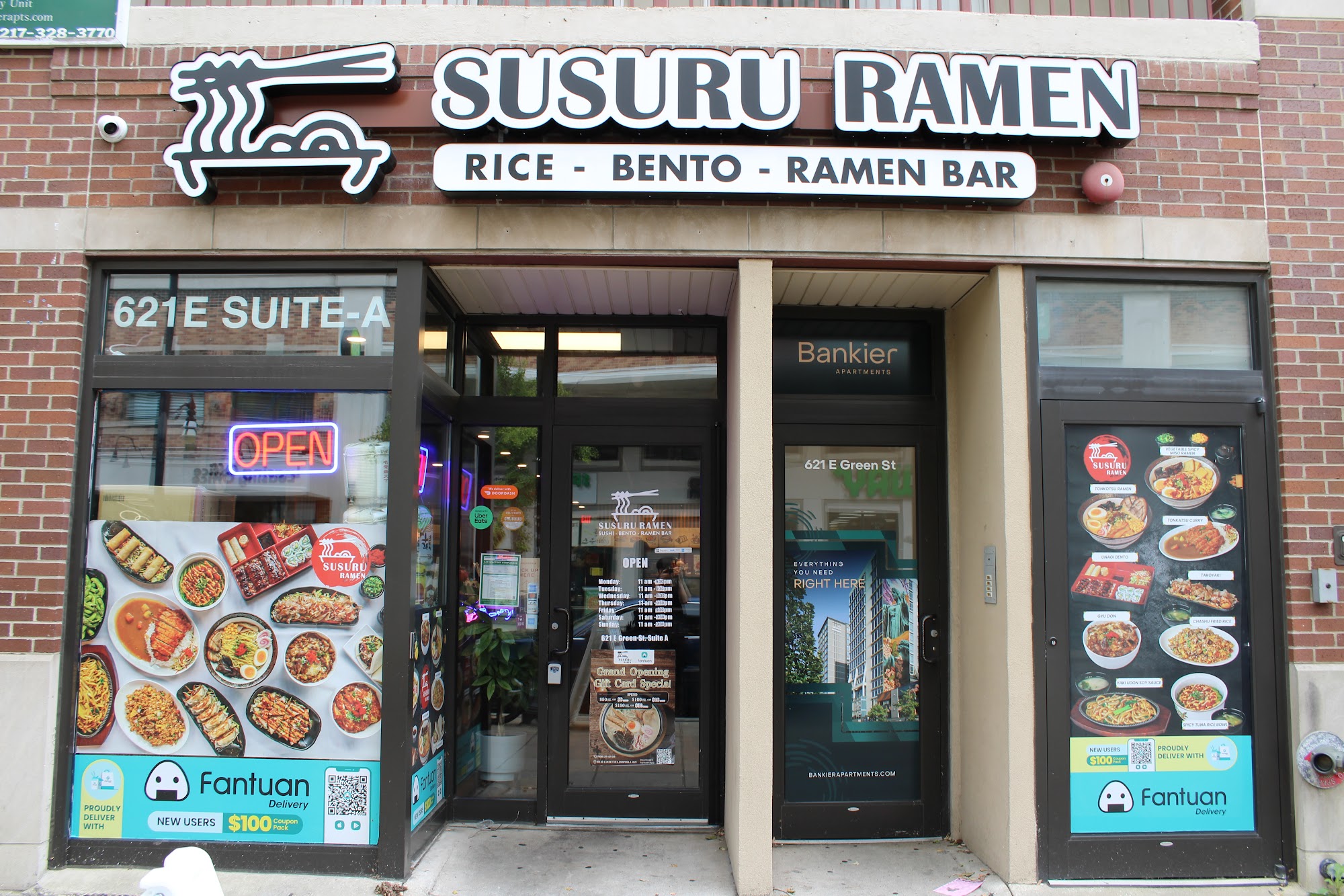 Susuru Ramen Bar Champaign