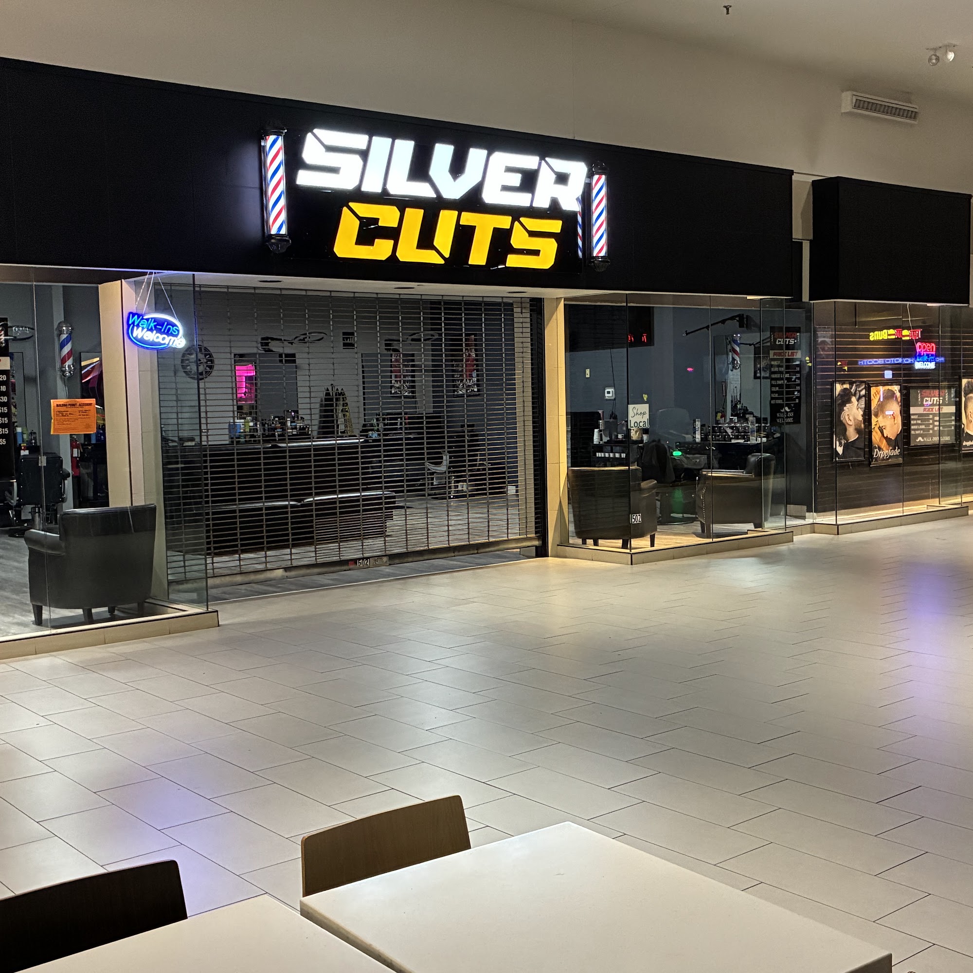 Silver cuts 444 Chicago Ridge Mall suite 502, Chicago Ridge Illinois 60415