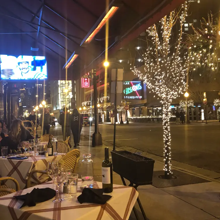 Photo credit: opentable