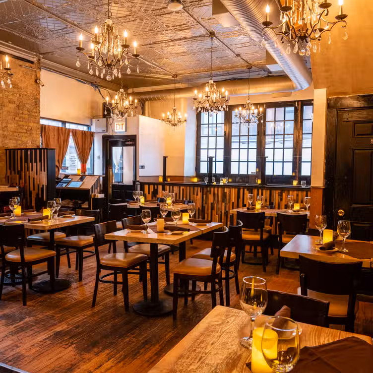 Photo credit: opentable