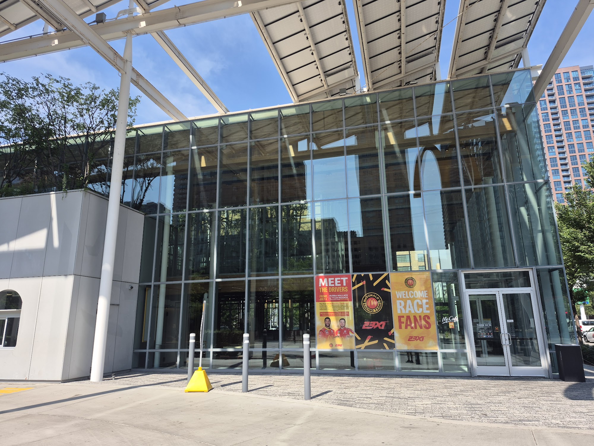 McDonald's River North IL Drivethrue Menu