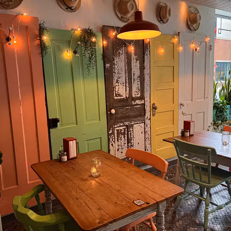 Photo credit: opentable