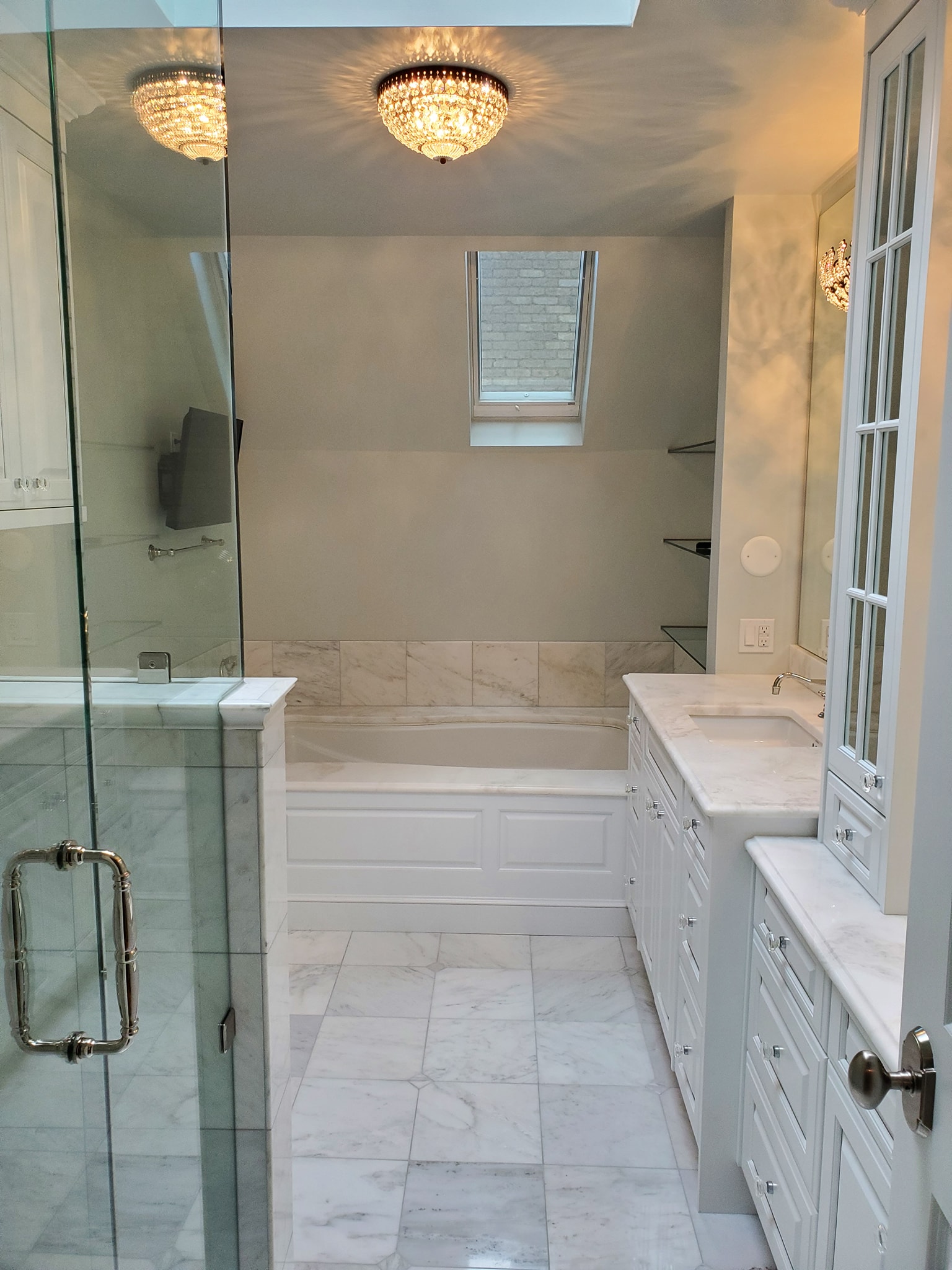 SPARKLING HOUSE KEEPING