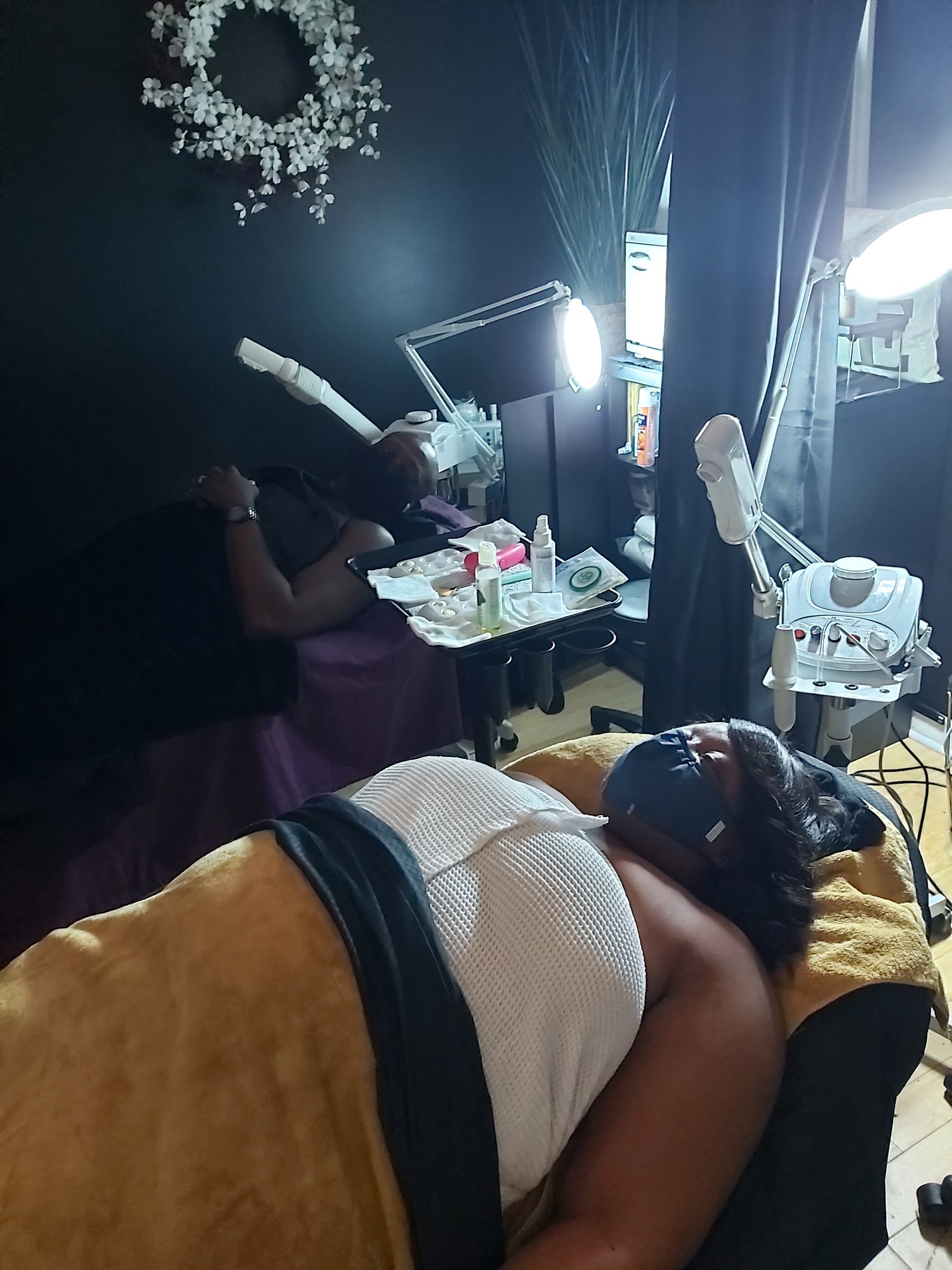 Melanin Rose Beauty Bar