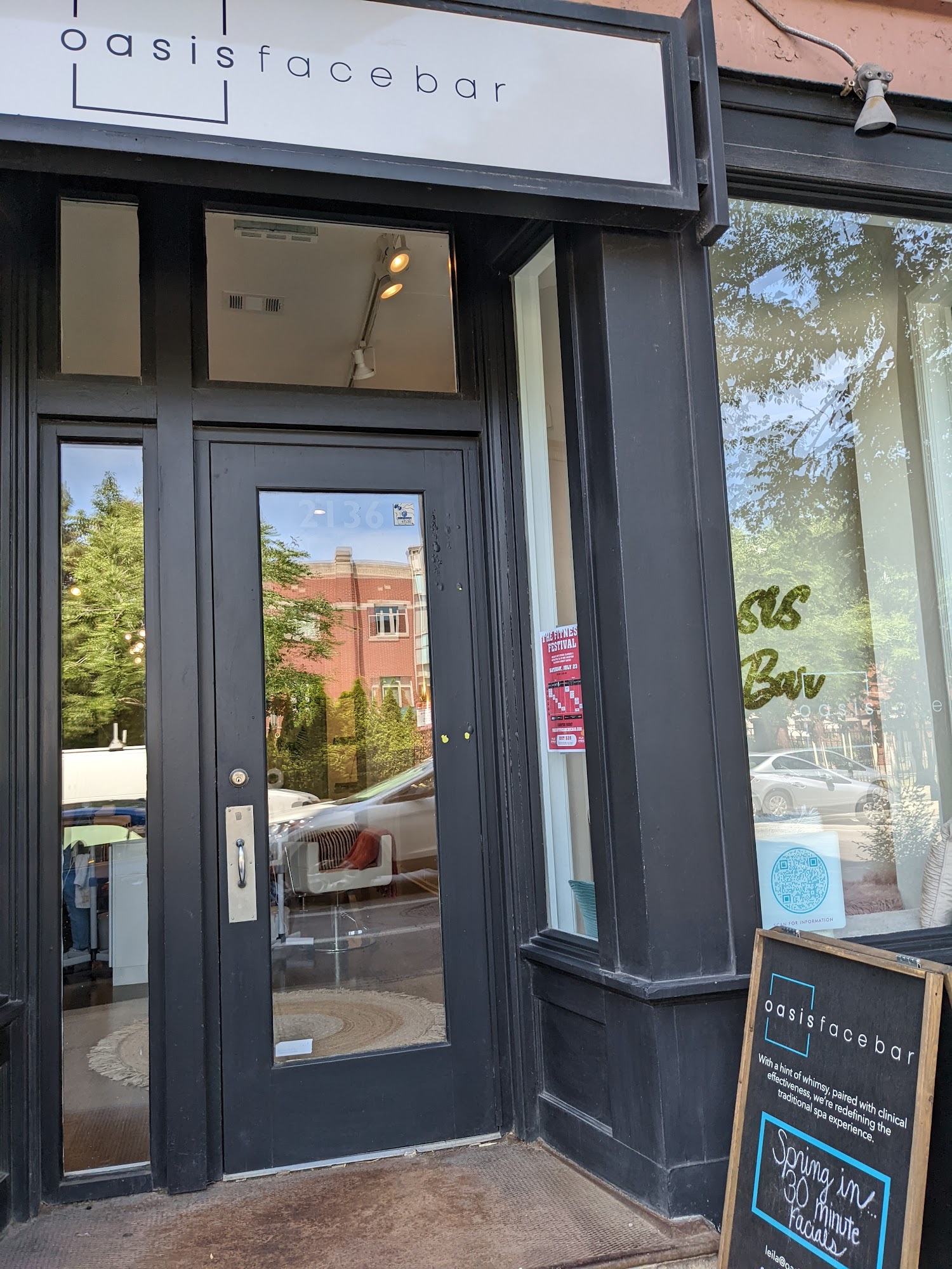 Oasis Face Bar Lincoln Park 2136 N Halsted St, Chicago Illinois 60614